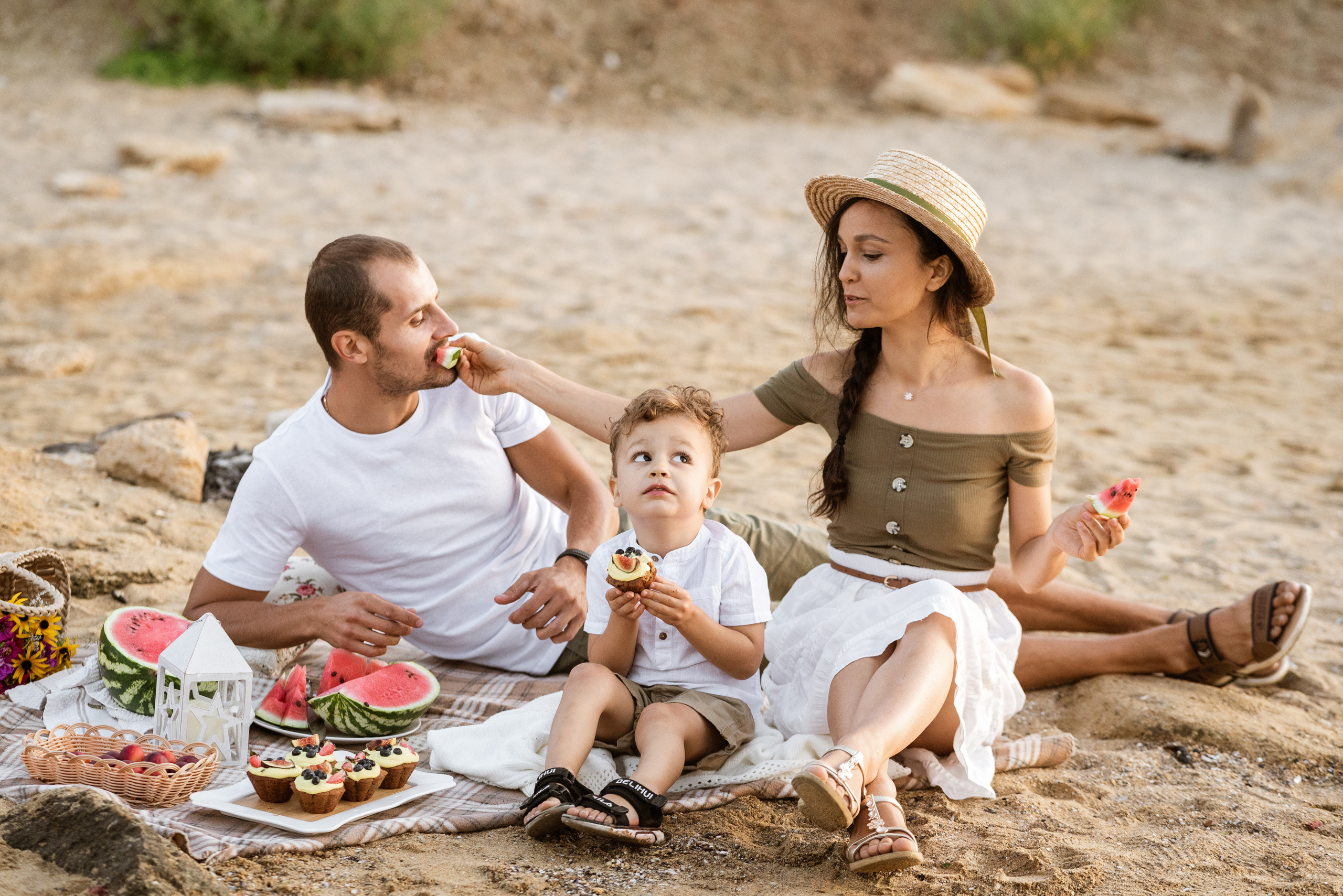 Рассвет на Фонтанке, Лена, Артем и Макс