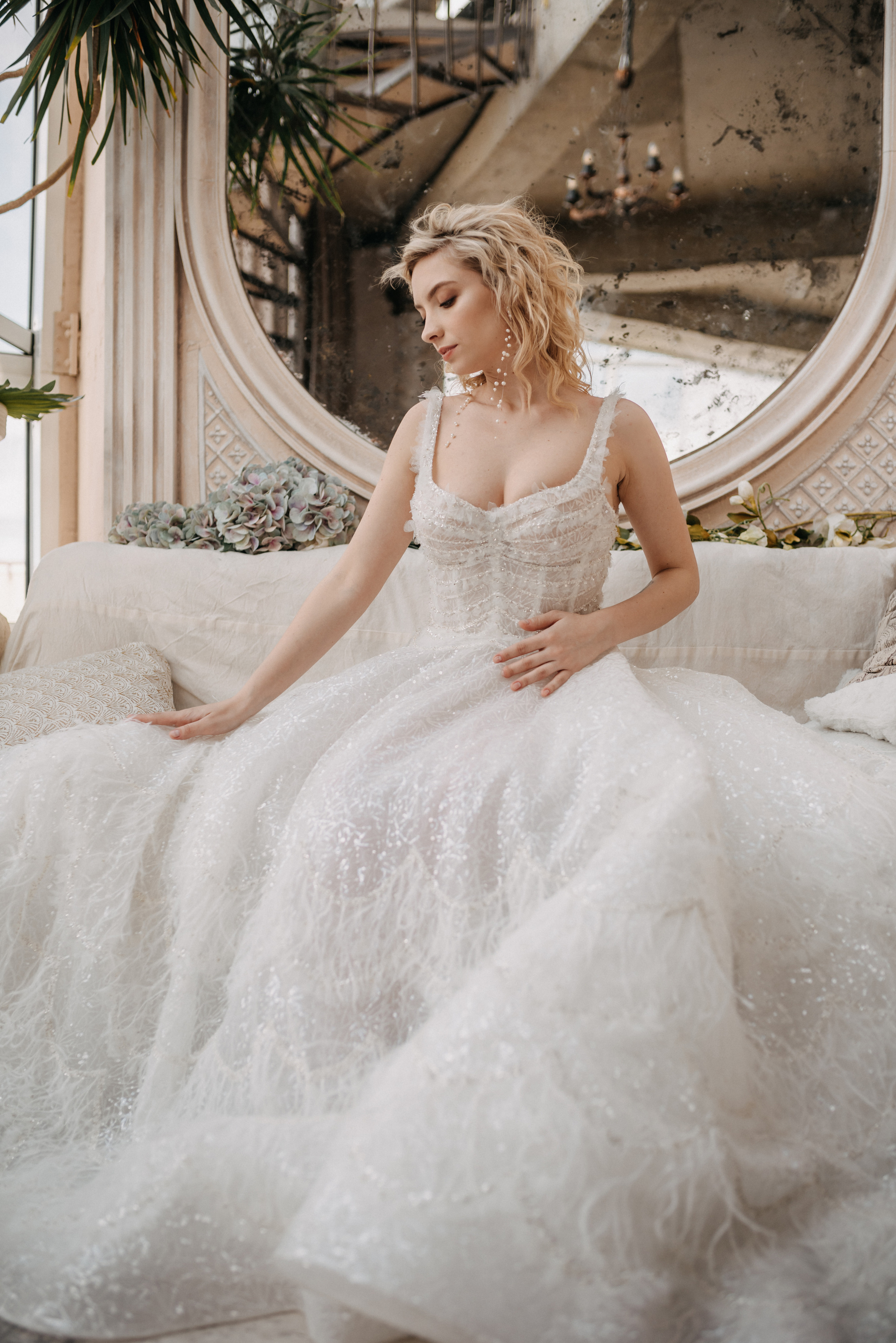 Под куполом