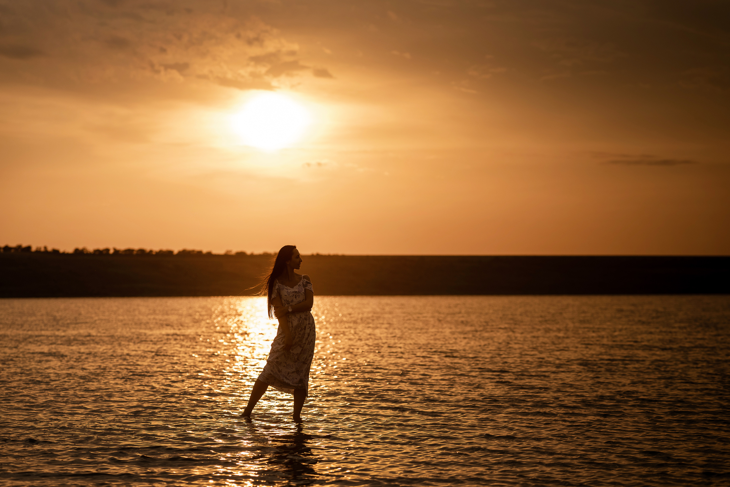 Малышка Аля и 2 болонки