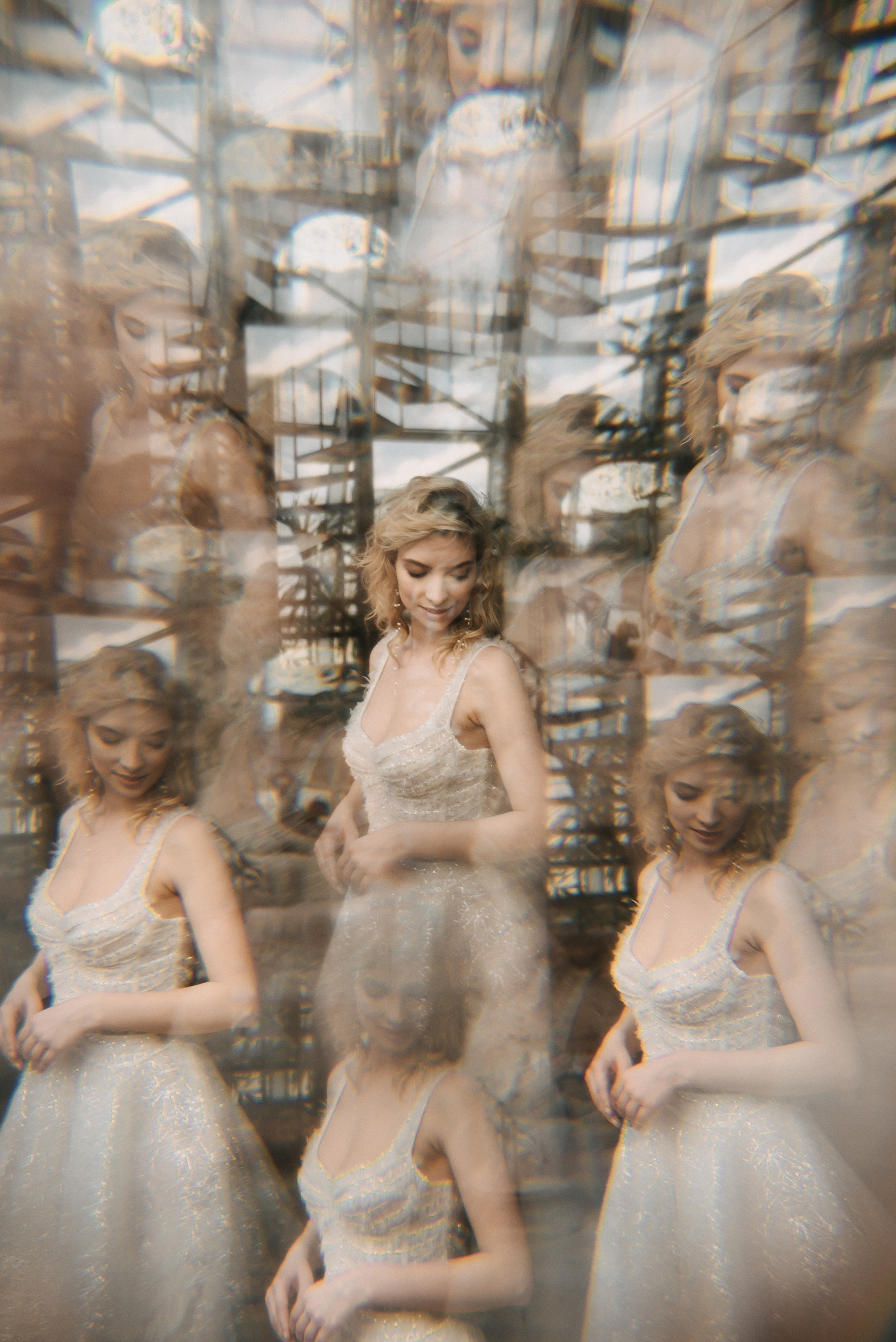 Под куполом