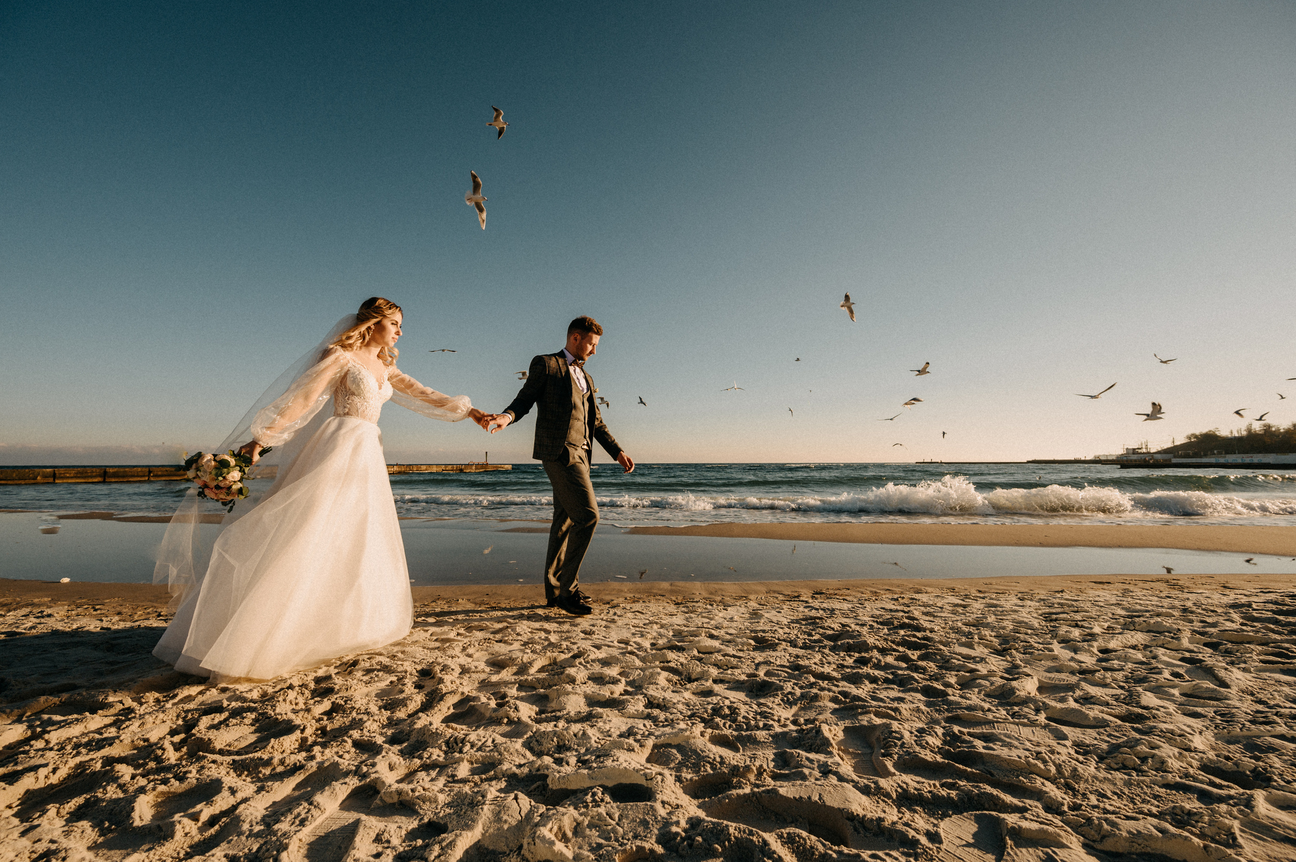 Дима и Света и море в ноябре…