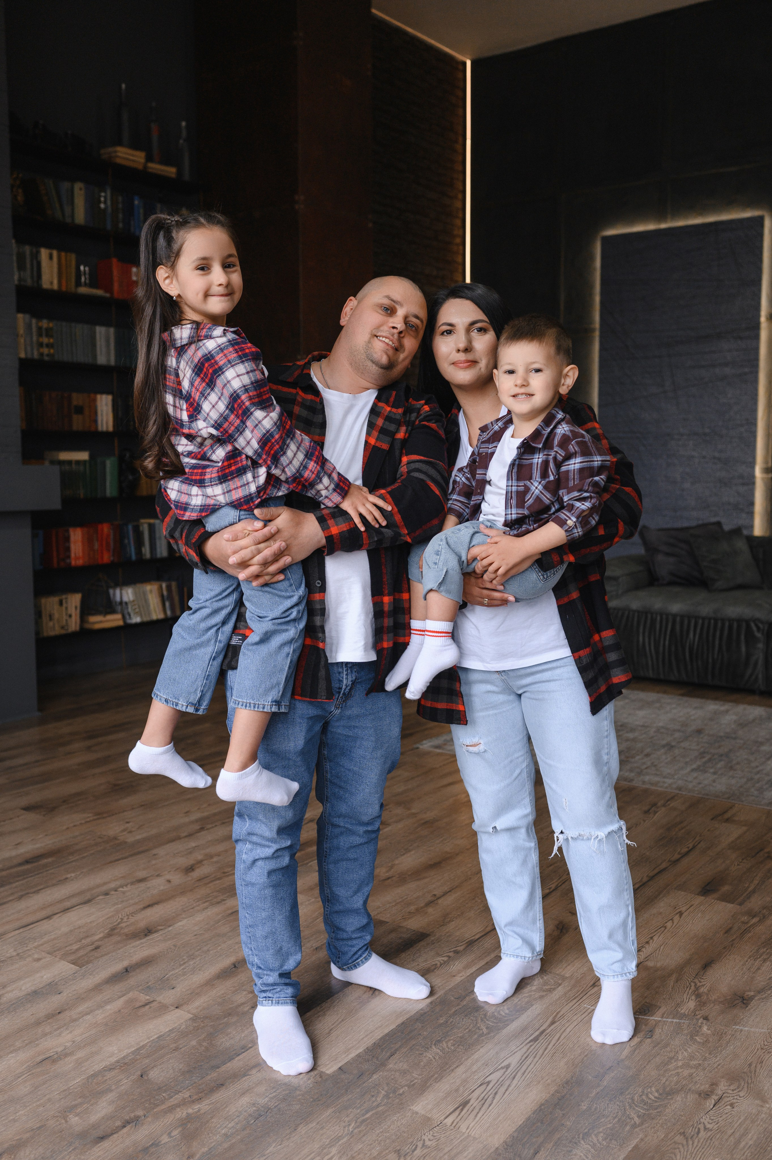 Валик, Валя, Даша и Даня. Кишинев