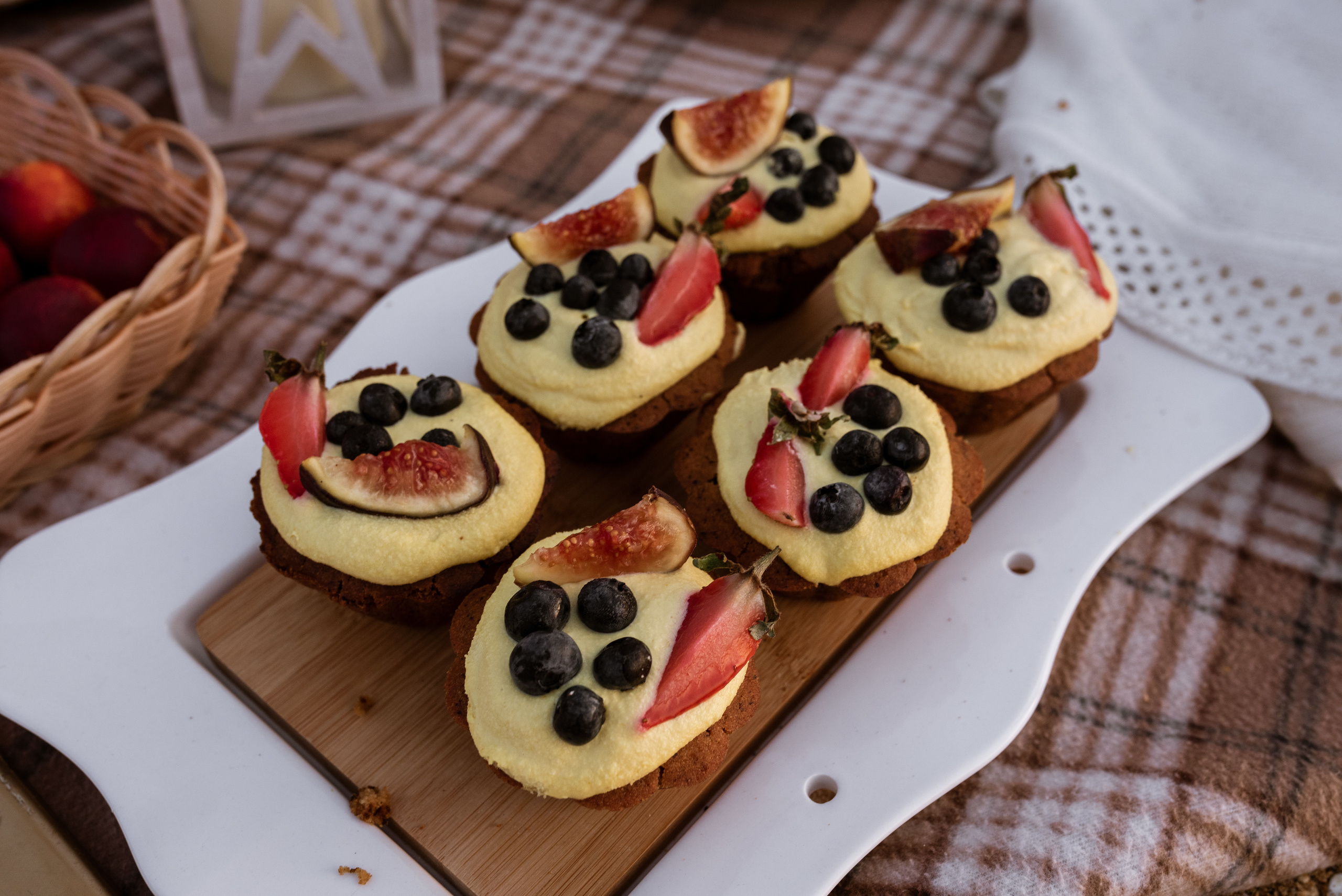 Рассвет на Фонтанке, Лена, Артем и Макс