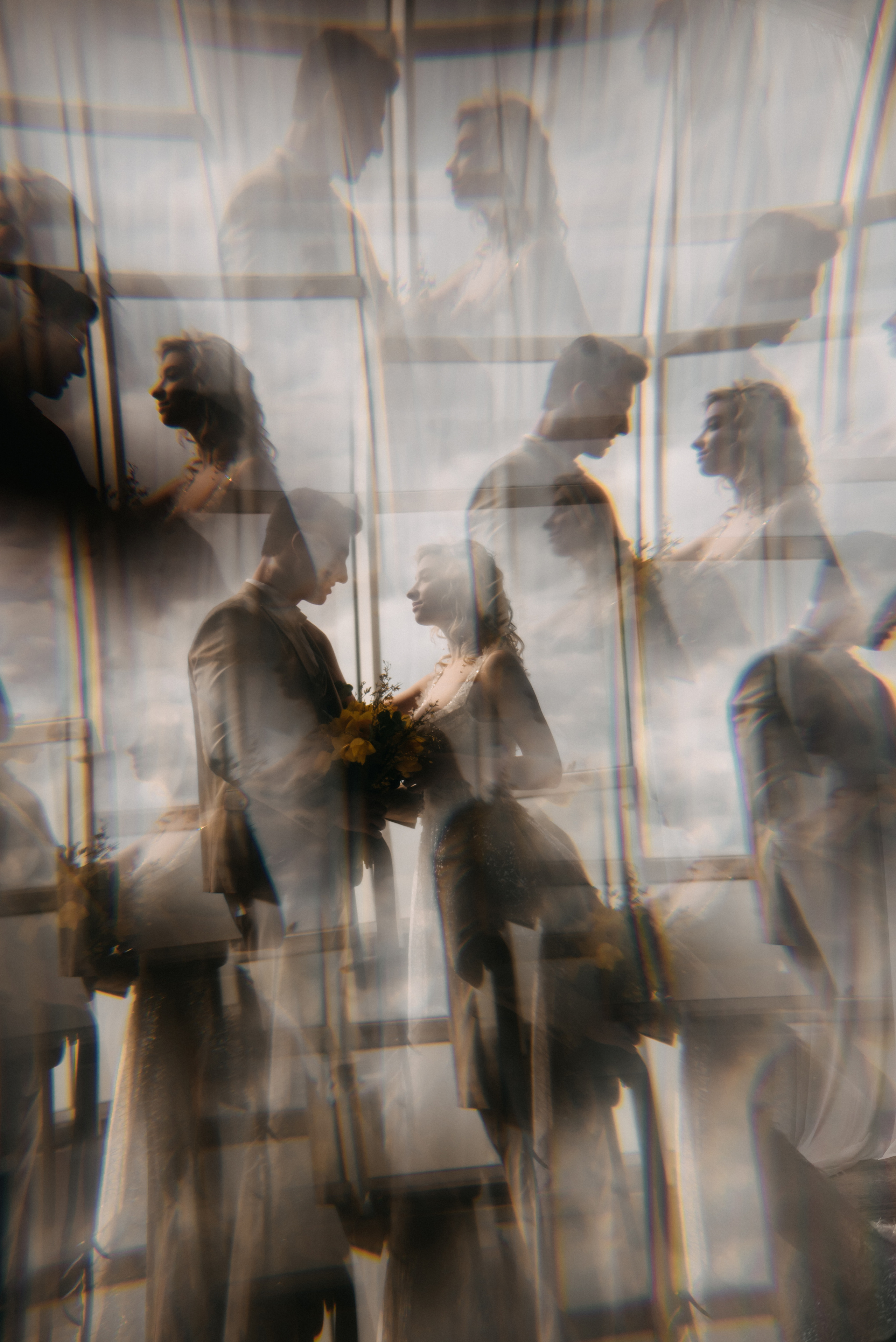 Под куполом