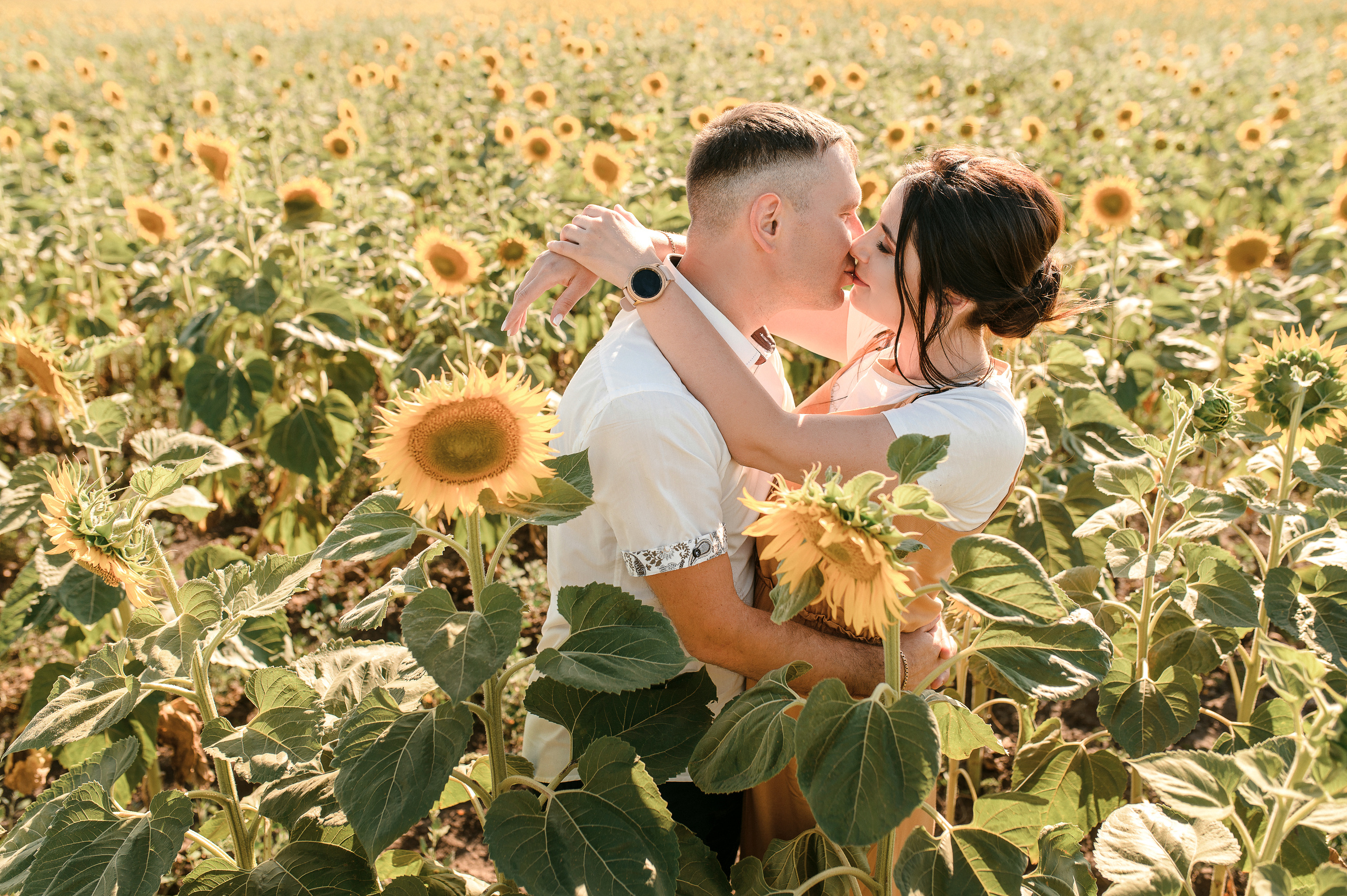 Вова и Юля на даче