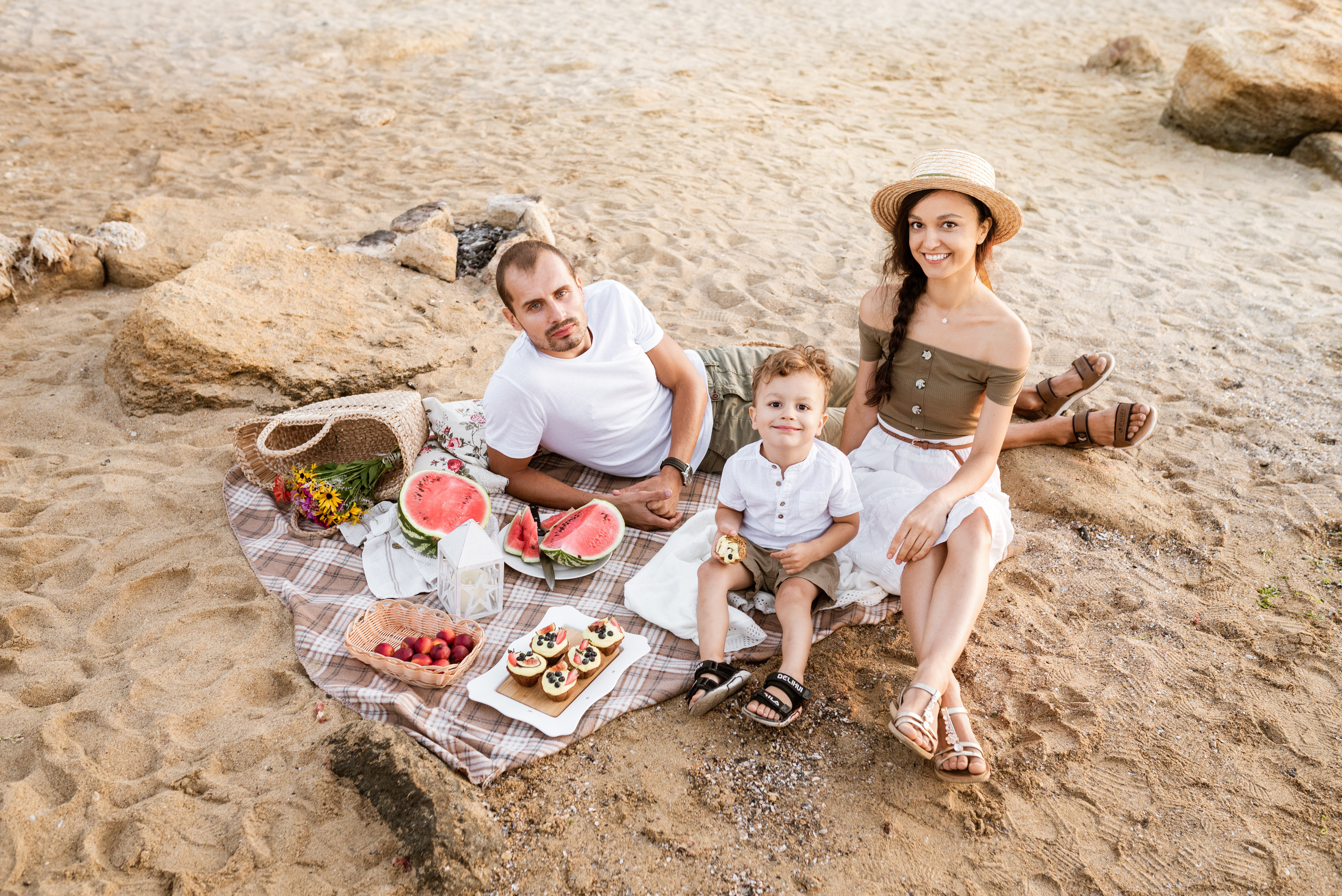 Рассвет на Фонтанке, Лена, Артем и Макс