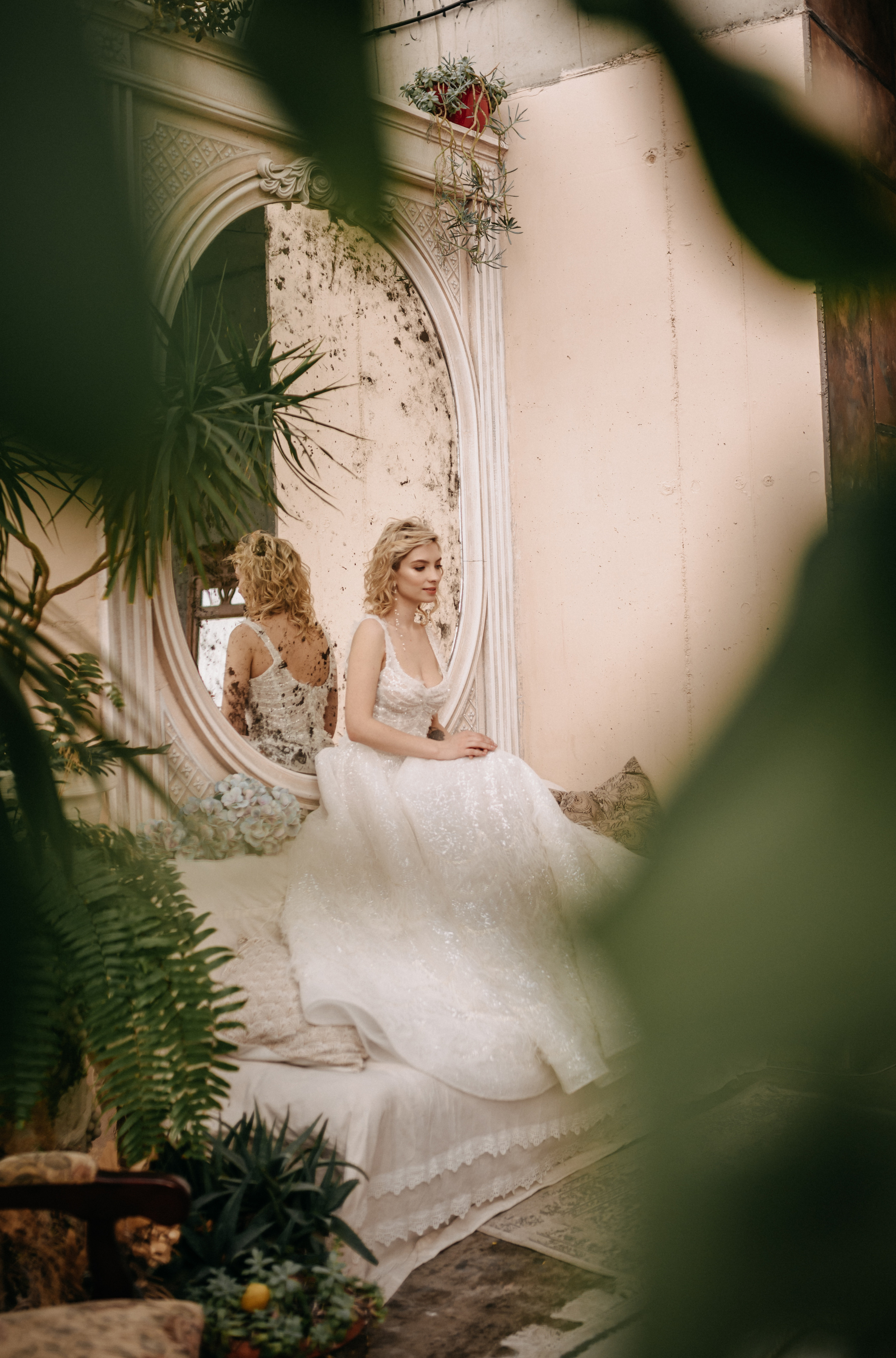 Под куполом