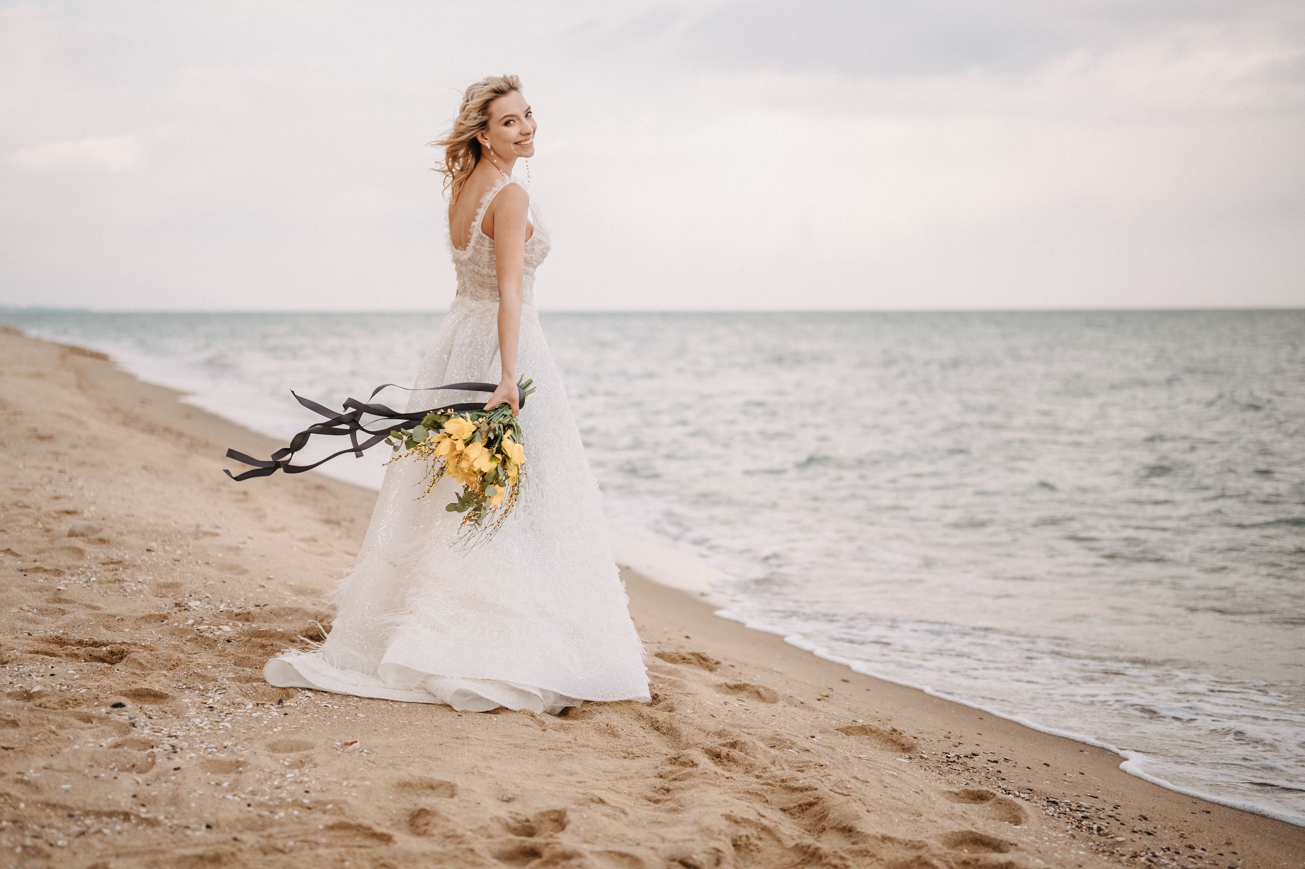 Под куполом