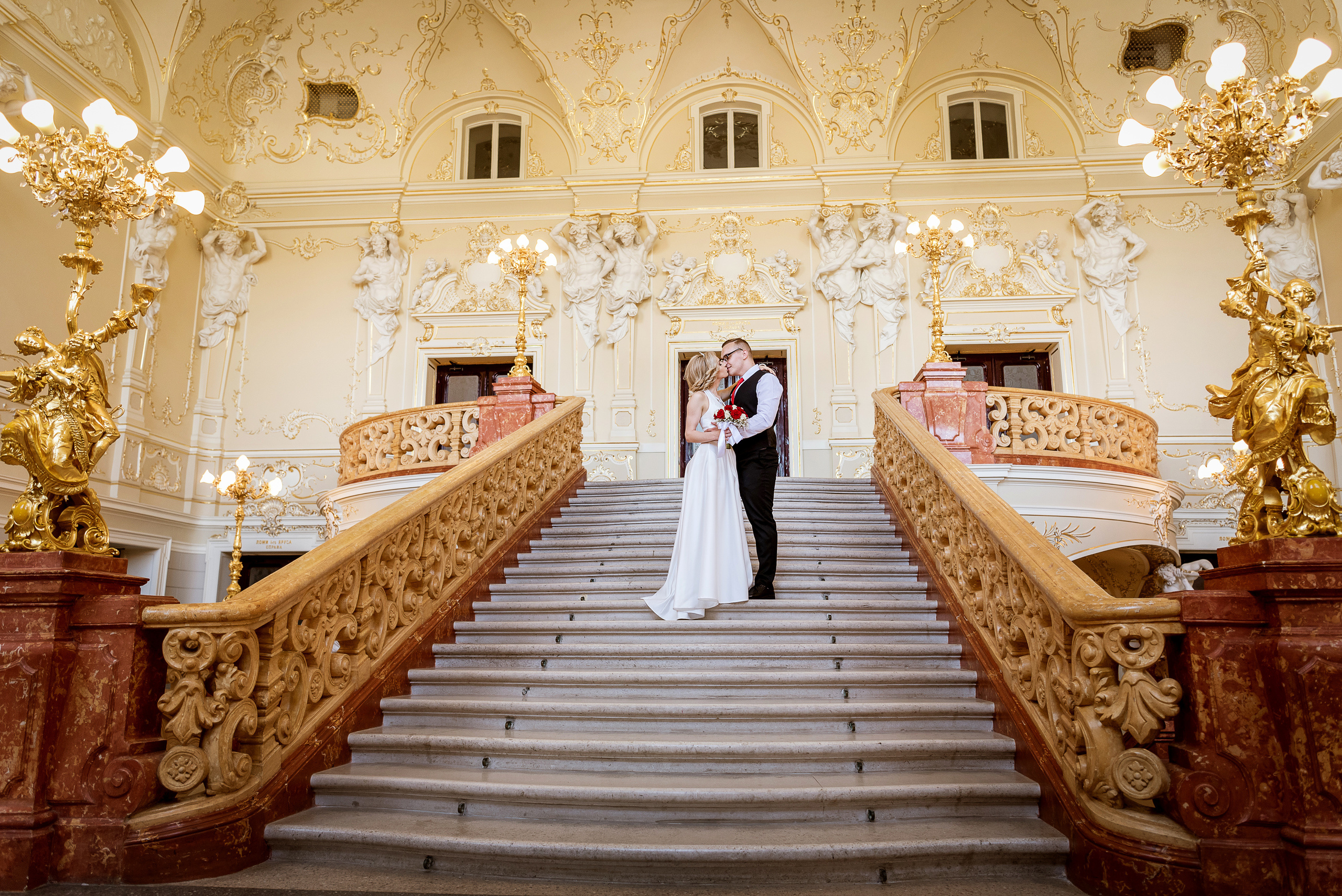 Ваня и Тоня, прогулка по городу и на Фонтанке