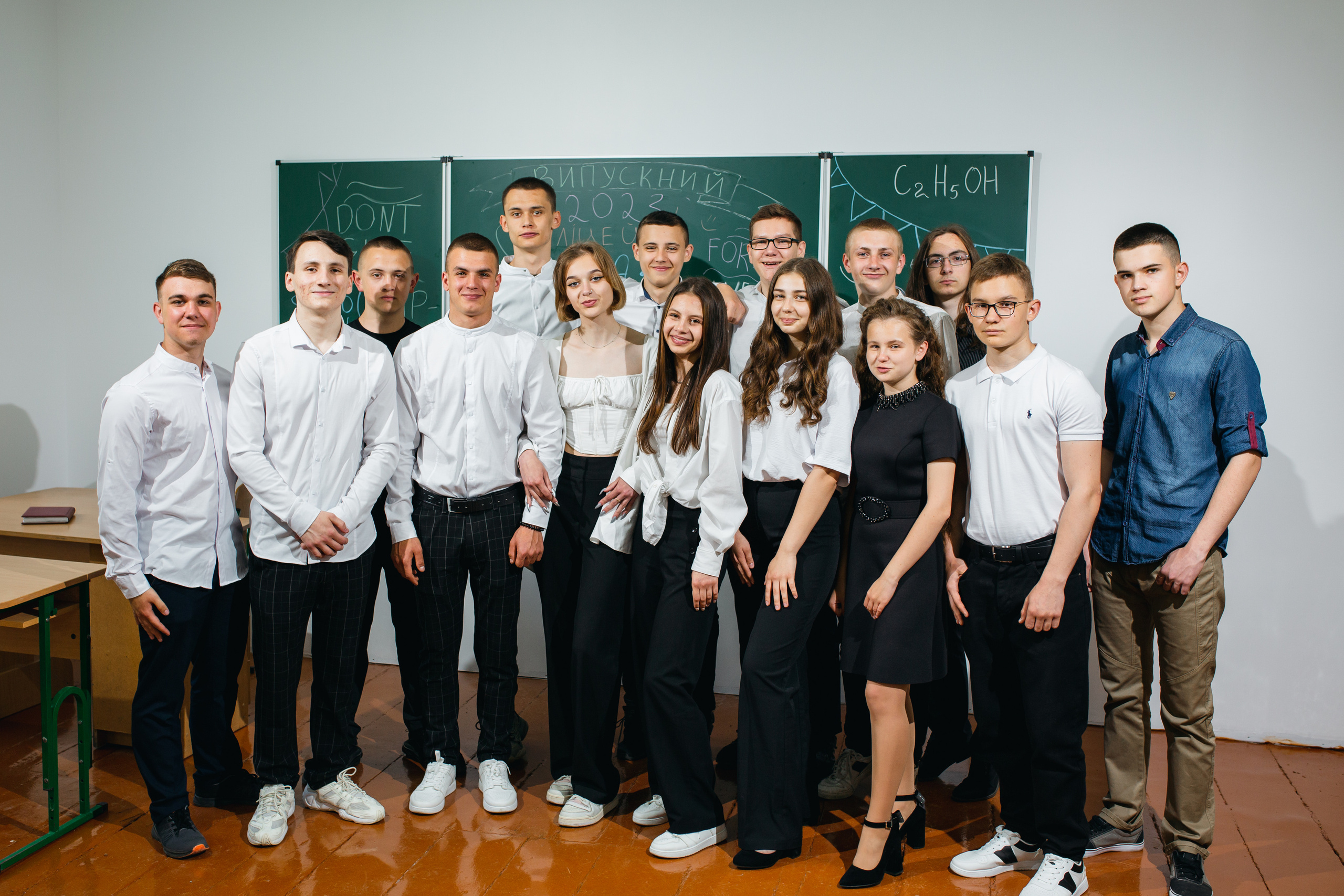 шкільний фотограф вінниця, фотограф вінниця, фотограф іллінці, фотограф немирів, фотограф гайсин, фотограф липовець, випуск 2024 випуск вінниця, випускний. останній дзвоник вінниця, випускний вінниця, фотограф оратів