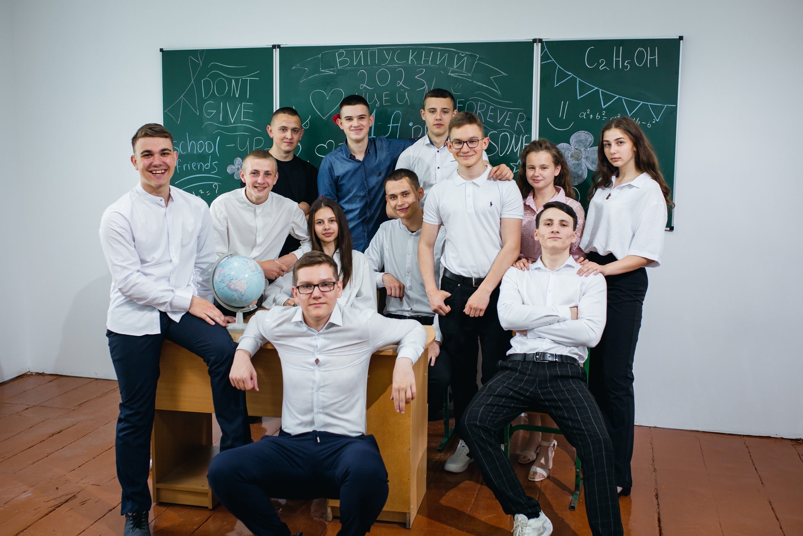 шкільний фотограф вінниця, фотограф вінниця, фотограф іллінці, фотограф немирів, фотограф гайсин, фотограф липовець, випуск 2024 випуск вінниця, випускний. останній дзвоник вінниця, випускний вінниця, фотограф оратів