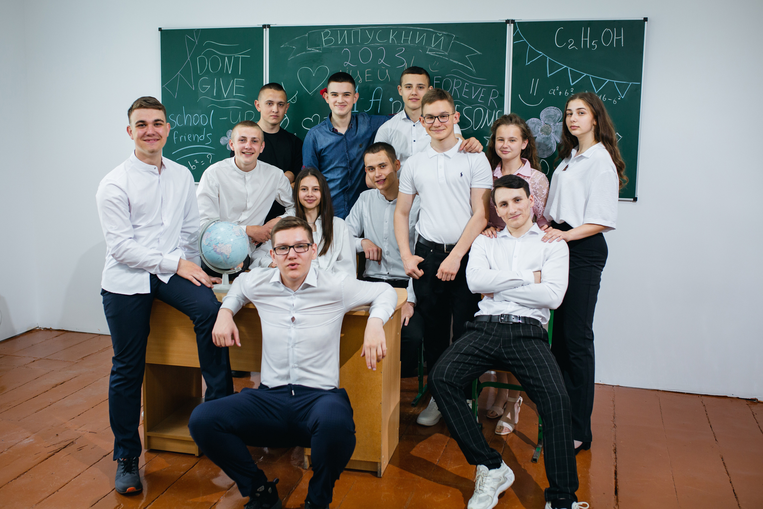 шкільний фотограф вінниця, фотограф вінниця, фотограф іллінці, фотограф немирів, фотограф гайсин, фотограф липовець, випуск 2024 випуск вінниця, випускний. останній дзвоник вінниця, випускний вінниця, фотограф оратів