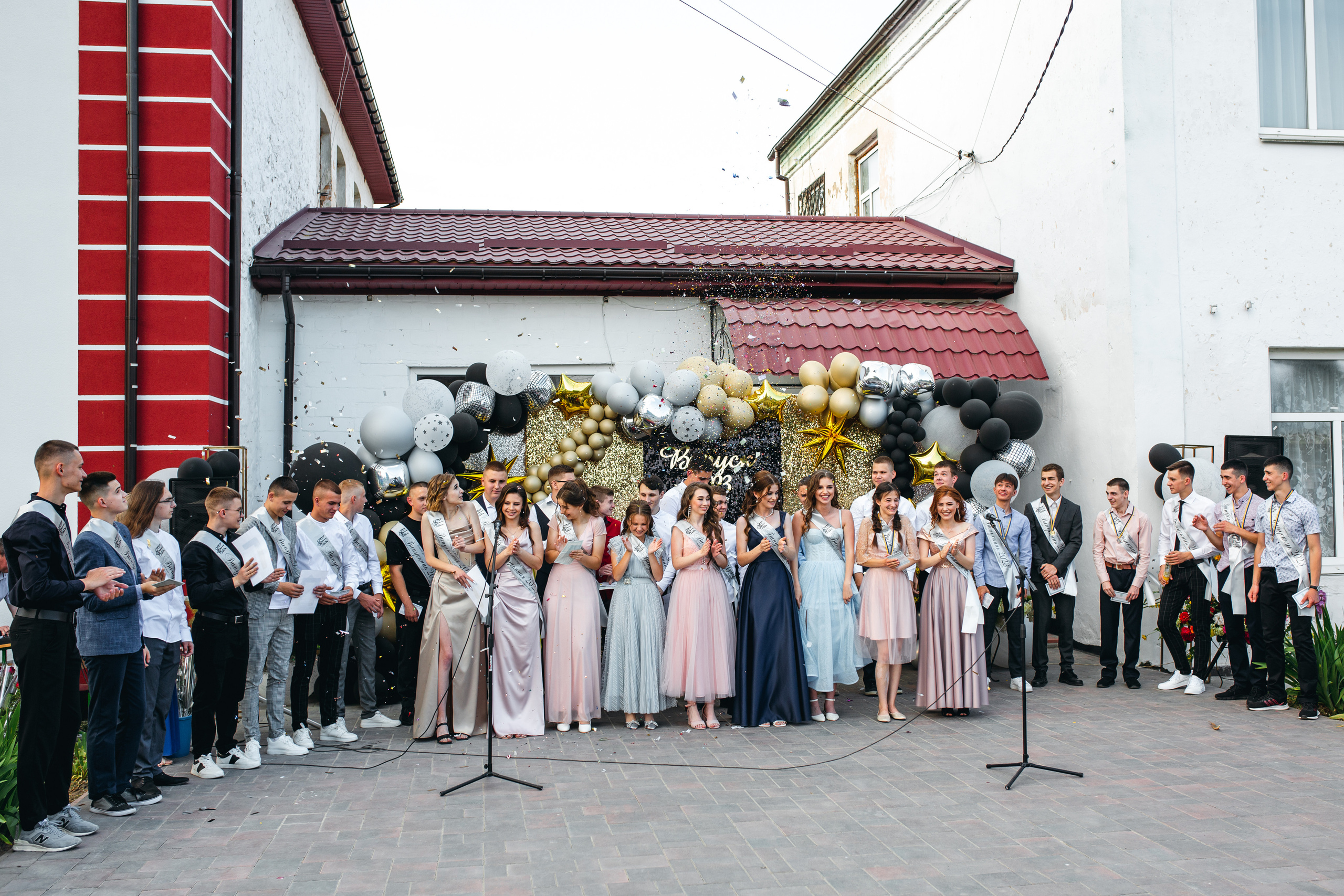 шкільний фотограф вінниця, фотограф вінниця, фотограф іллінці, фотограф немирів, фотограф гайсин, фотограф липовець, випуск 2024 випуск вінниця, випускний. останній дзвоник вінниця, випускний вінниця, фотограф оратів