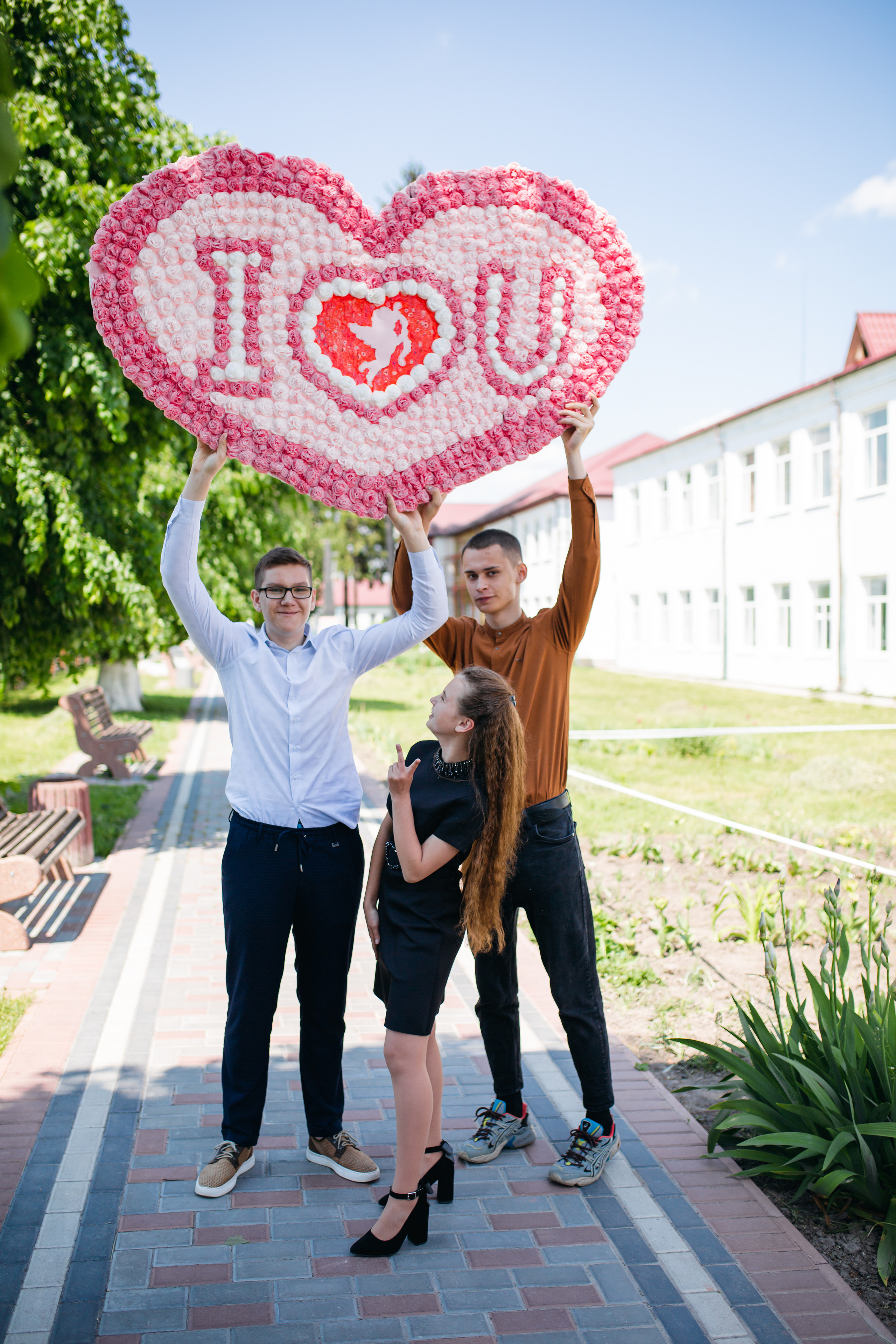шкільний фотограф вінниця, фотограф вінниця, фотограф іллінці, фотограф немирів, фотограф гайсин, фотограф липовець, випуск 2024 випуск вінниця, випускний. останній дзвоник вінниця, випускний вінниця, фотограф оратів