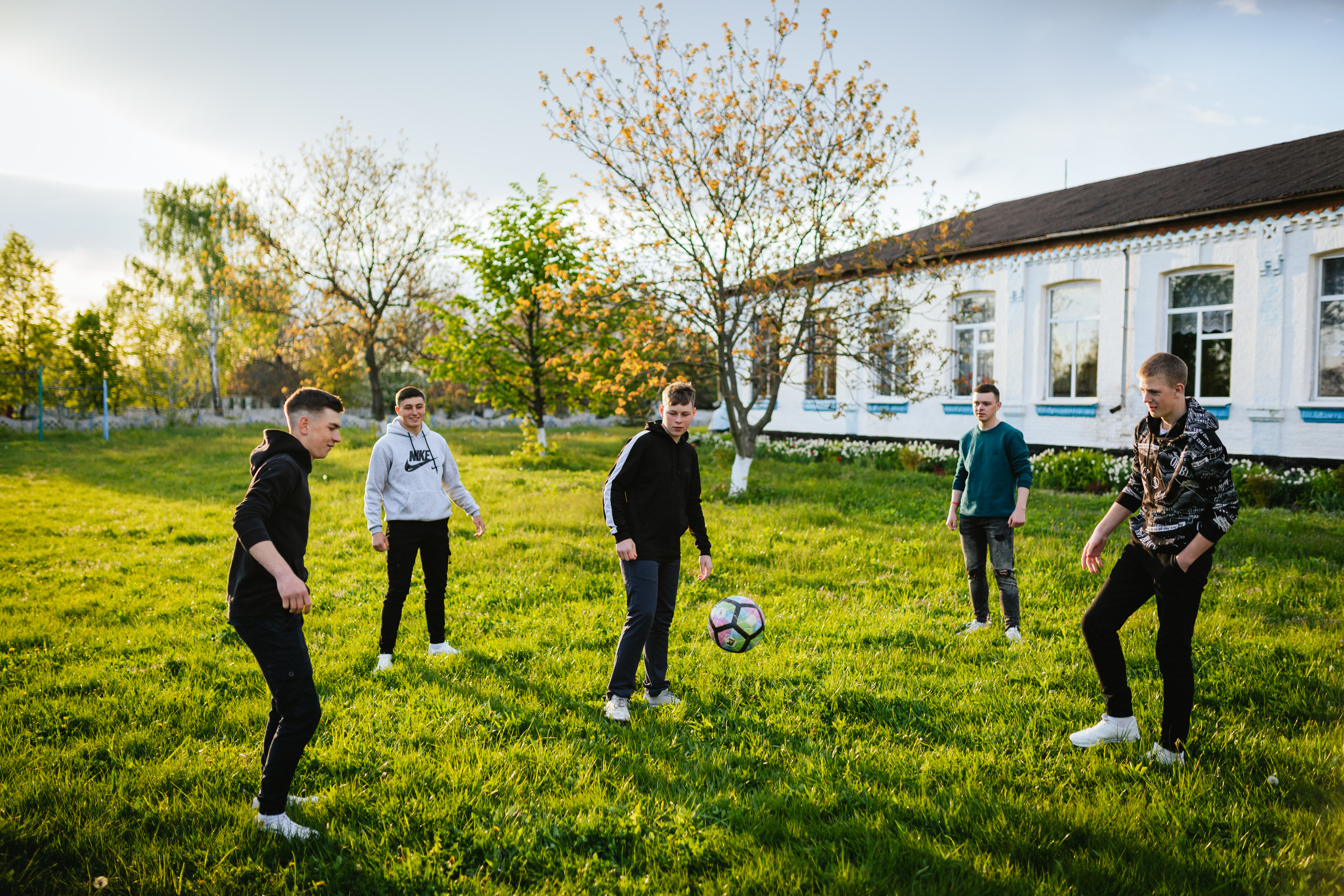 шкільний фотограф вінниця, фотограф вінниця, фотограф іллінці, фотограф немирів, фотограф гайсин, фотограф липовець, випуск 2024 випуск вінниця, випускний. останній дзвоник вінниця, випускний вінниця, фотограф оратів