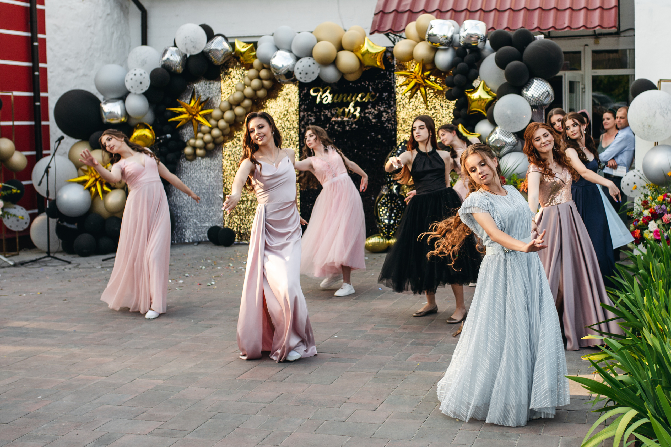 шкільний фотограф вінниця, фотограф вінниця, фотограф іллінці, фотограф немирів, фотограф гайсин, фотограф липовець, випуск 2024 випуск вінниця, випускний. останній дзвоник вінниця, випускний вінниця, фотограф оратів