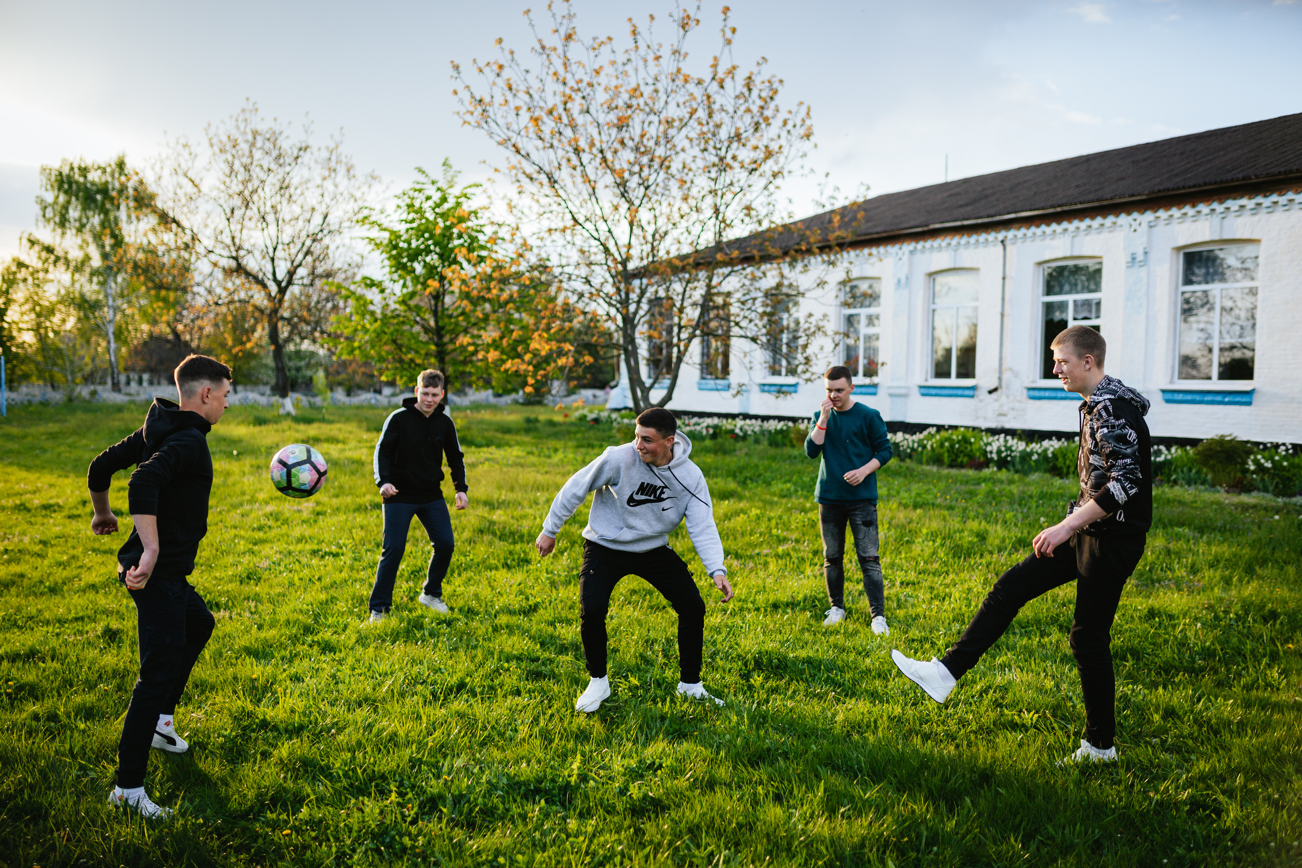 шкільний фотограф вінниця, фотограф вінниця, фотограф іллінці, фотограф немирів, фотограф гайсин, фотограф липовець, випуск 2024 випуск вінниця, випускний. останній дзвоник вінниця, випускний вінниця, фотограф оратів