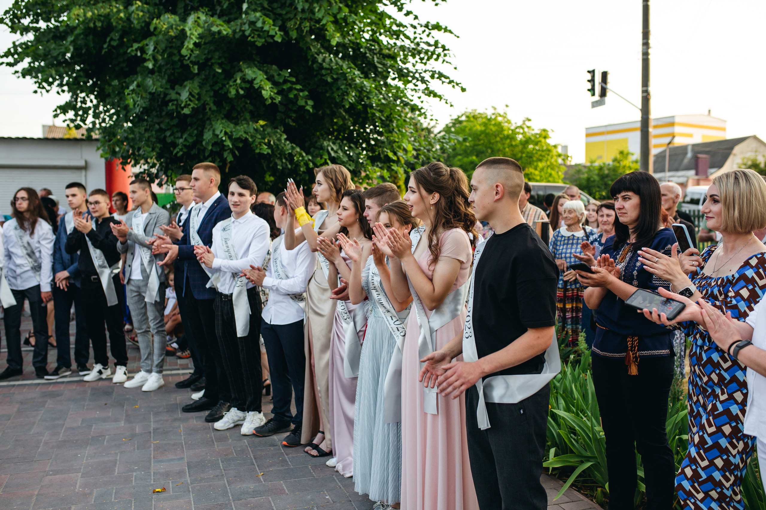 шкільний фотограф вінниця, фотограф вінниця, фотограф іллінці, фотограф немирів, фотограф гайсин, фотограф липовець, випуск 2024 випуск вінниця, випускний. останній дзвоник вінниця, випускний вінниця, фотограф оратів