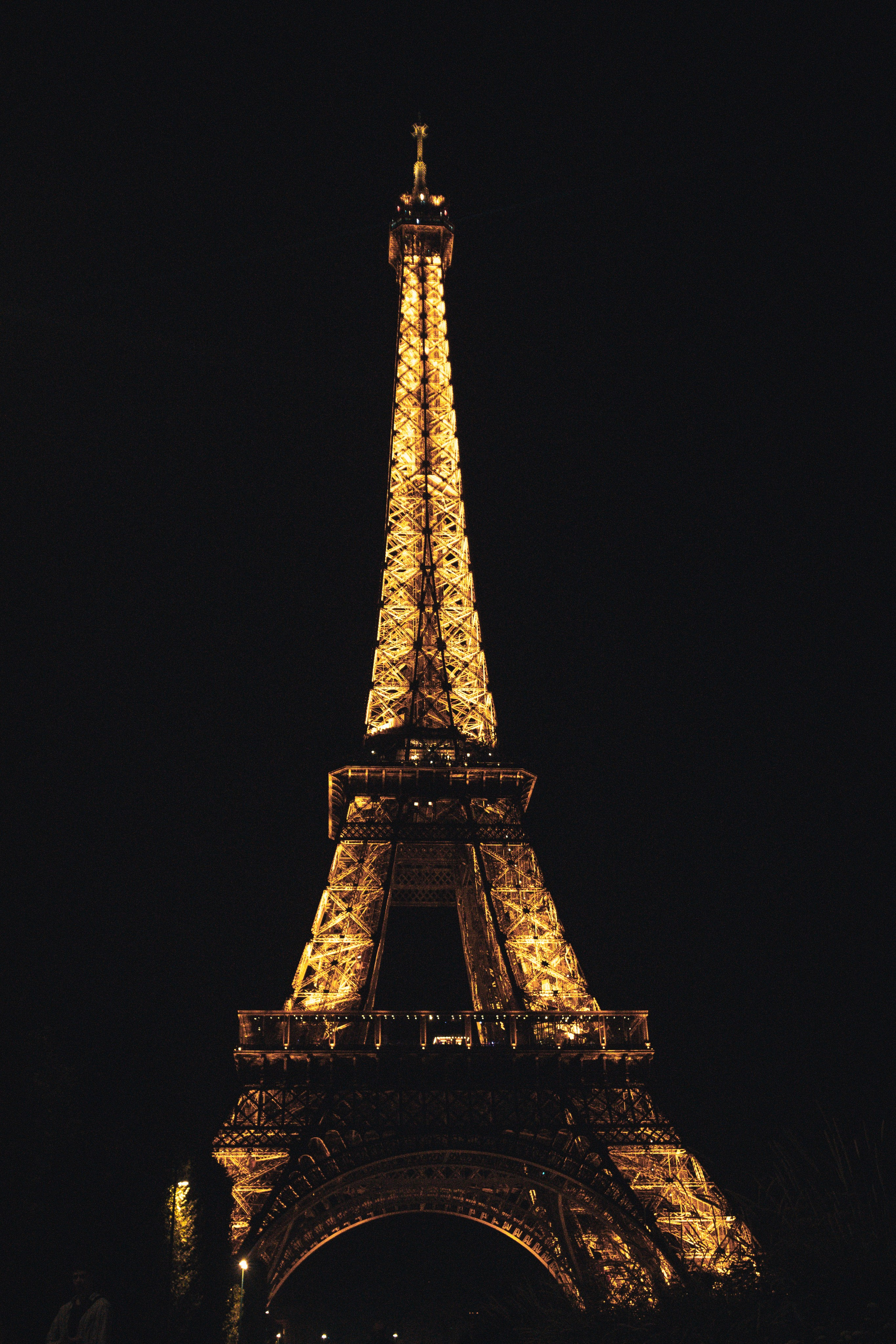 Photographies de Paris — Architecture, Lumière et Espaces Urbains | Lev Otinov