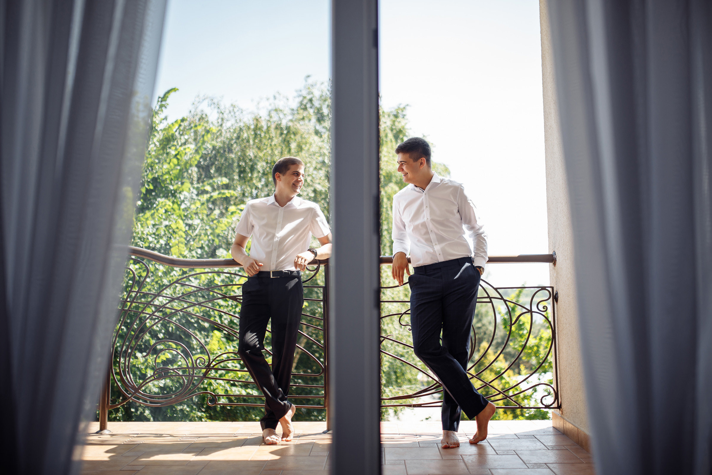 Де ТИ — там Я. Випускні фотоальбоми в Дніпрі Євген Береславський