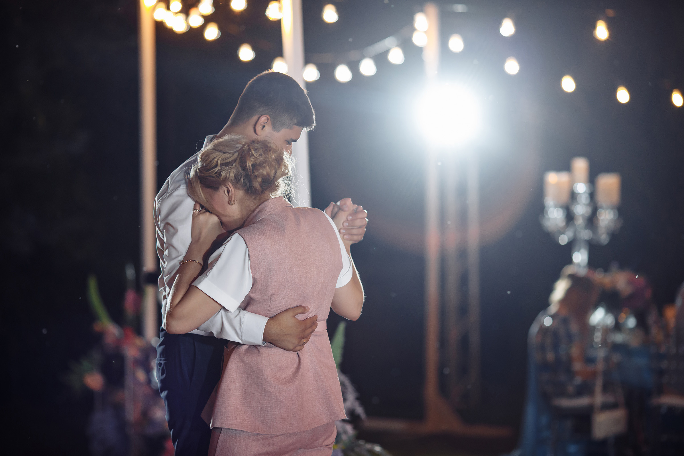 Де ТИ — там Я. Випускні фотоальбоми в Дніпрі Євген Береславський