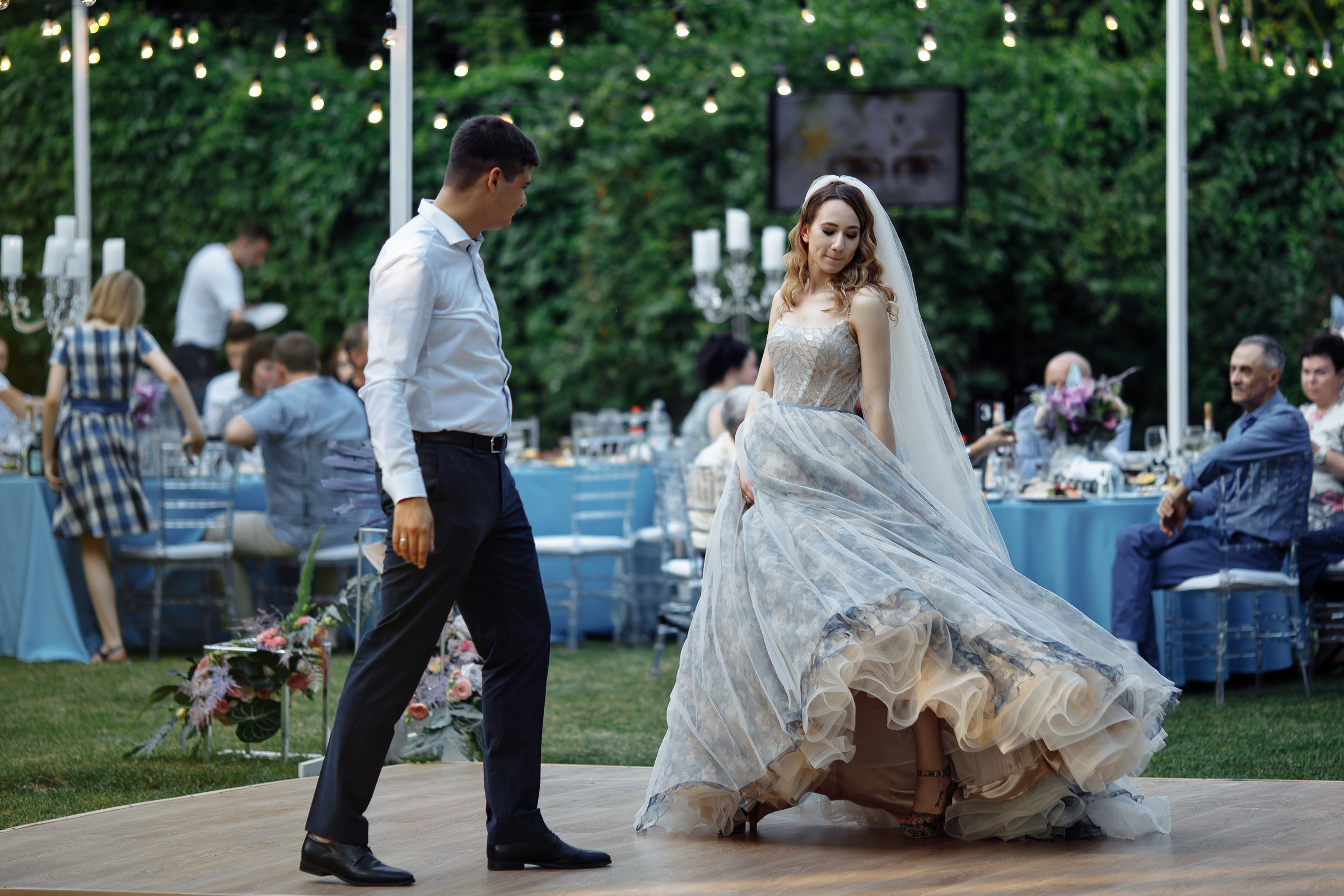 Де ТИ — там Я. Випускні фотоальбоми в Дніпрі Євген Береславський