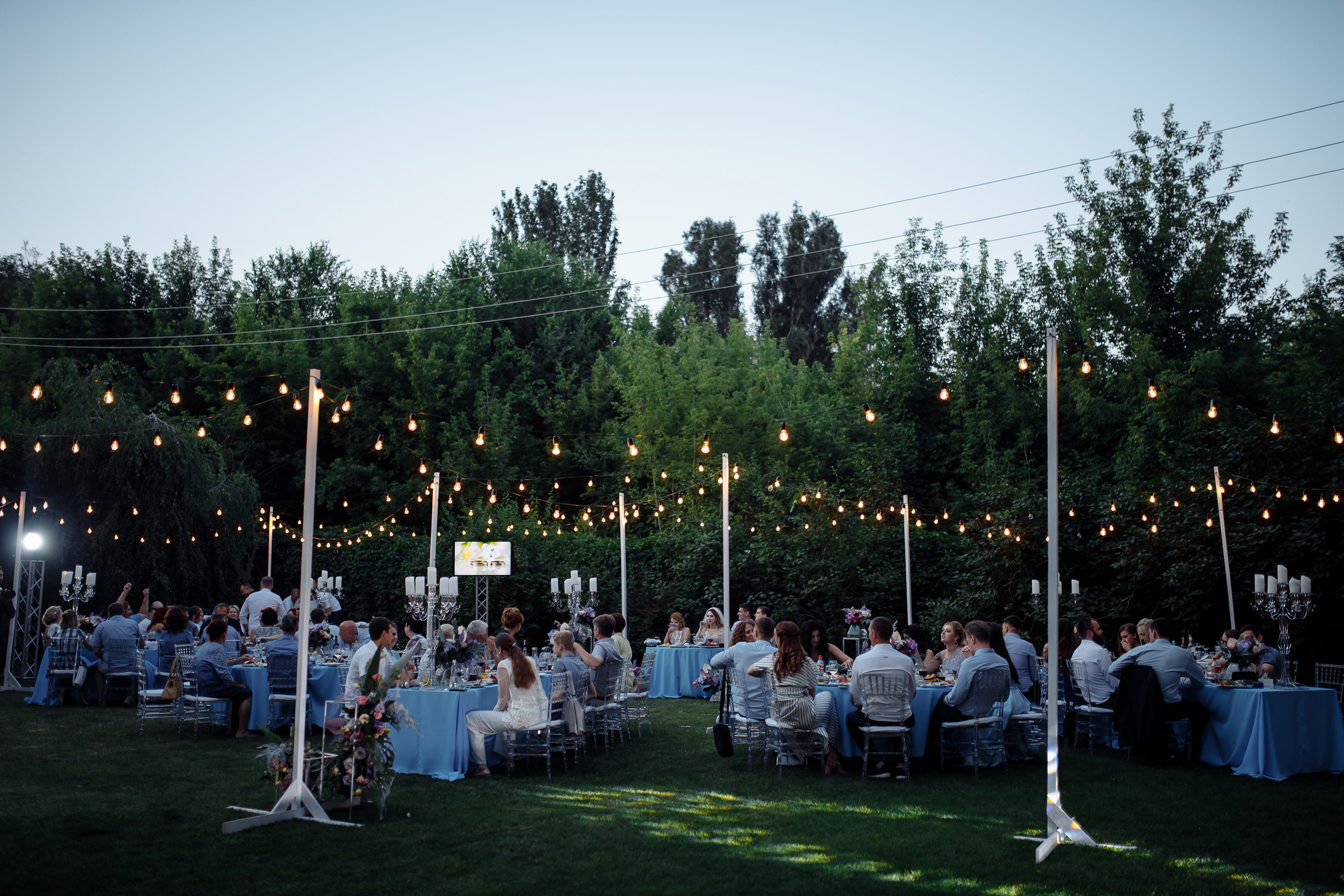 Де ТИ — там Я. Випускні фотоальбоми в Дніпрі Євген Береславський