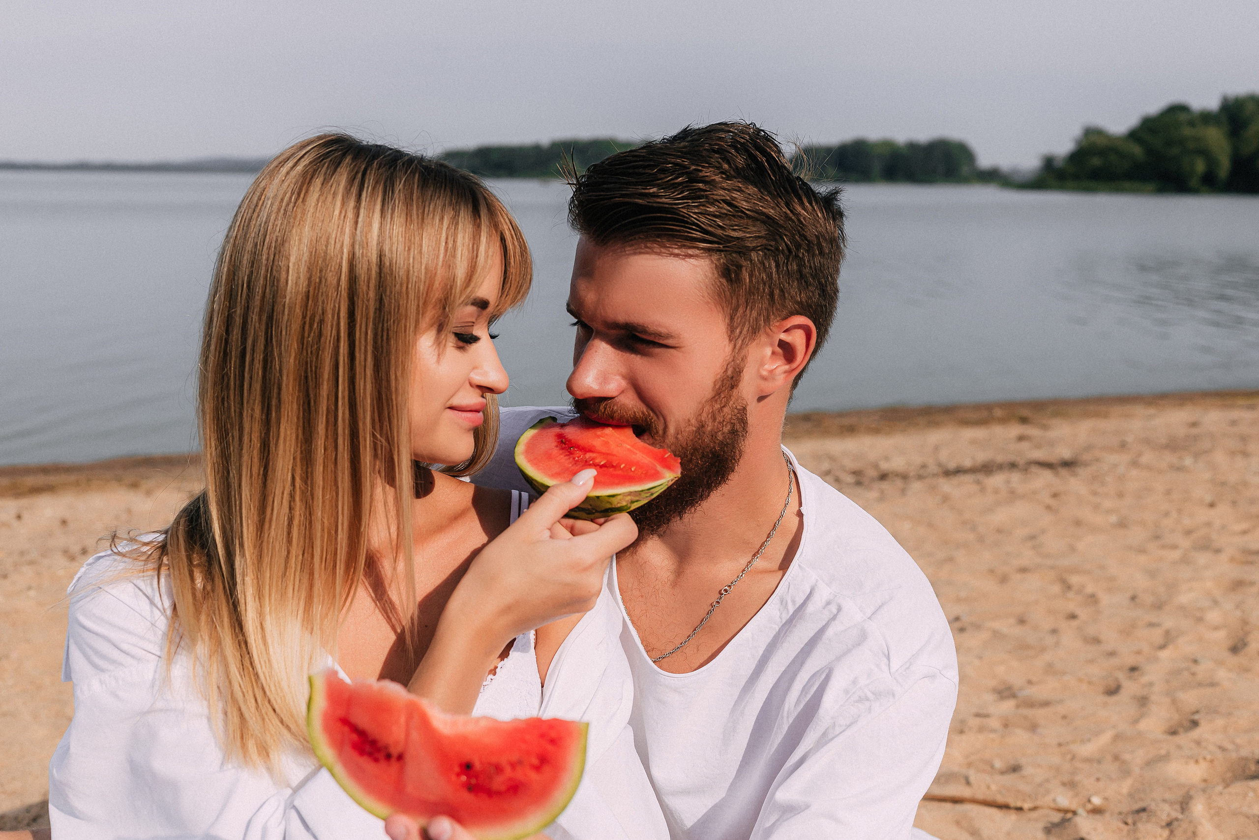 Love story at the Minsk Sea Katya and Pasha. Wedding and family photographer