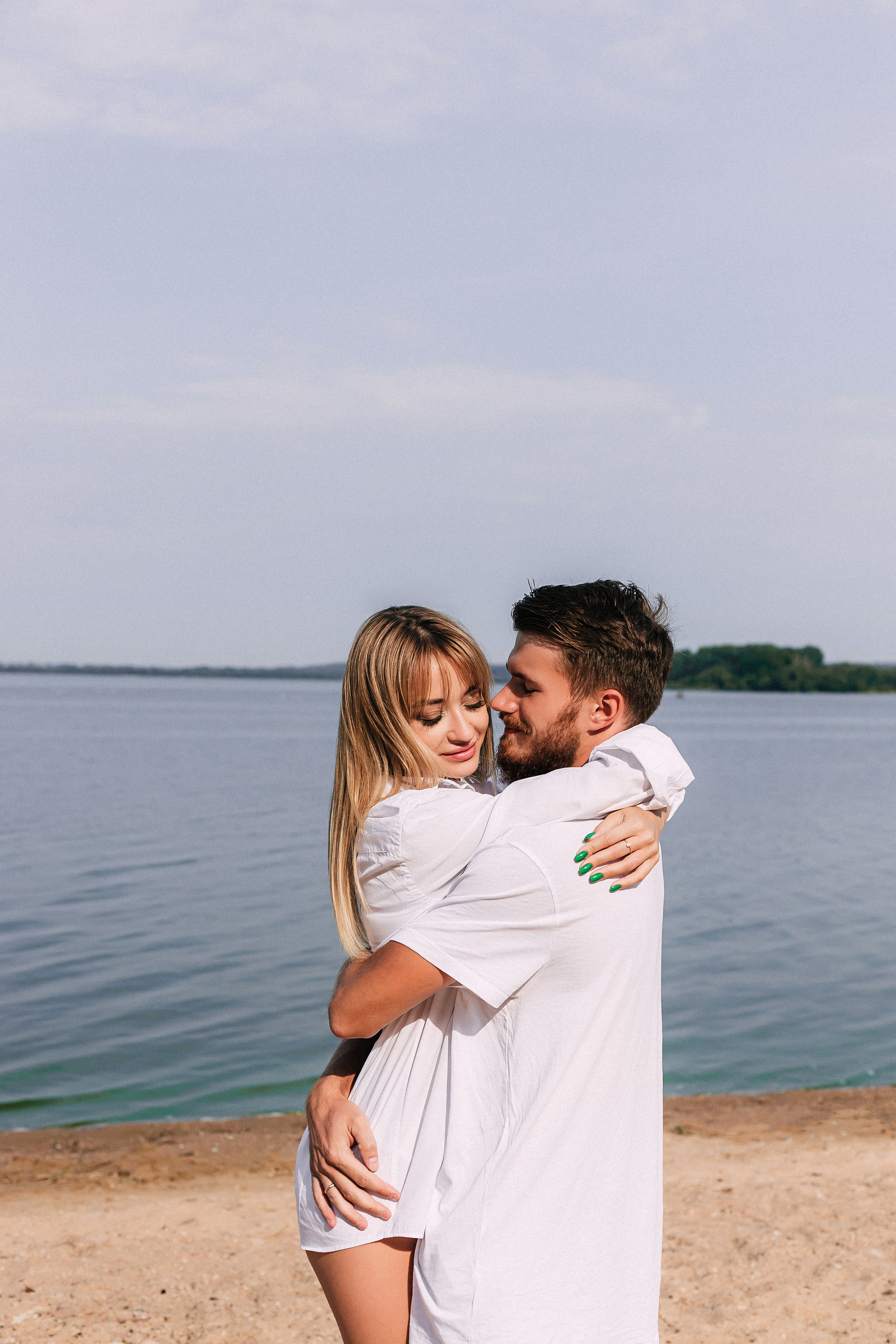 Love story at the Minsk Sea Katya and Pasha. Wedding and family photographer