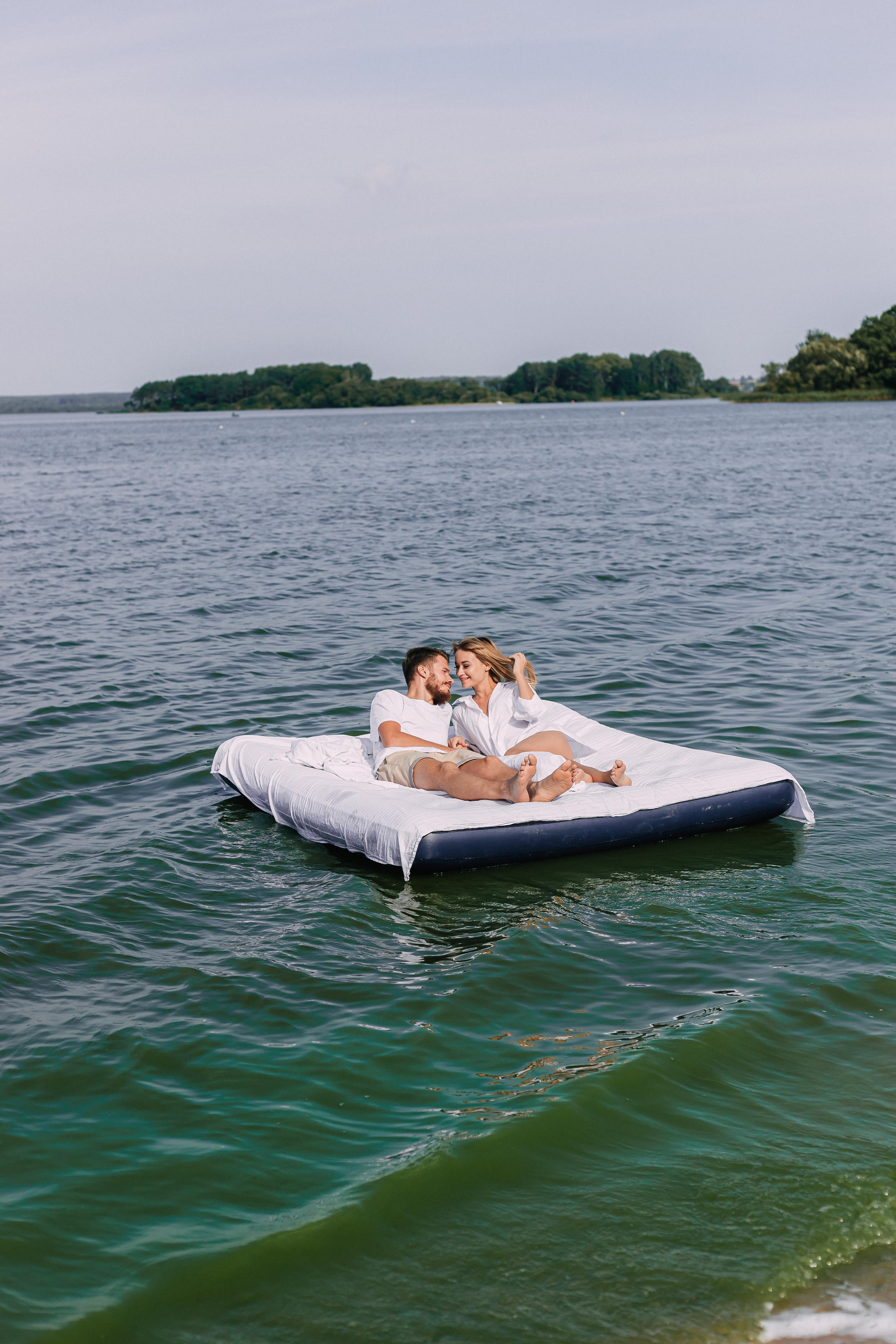 Love story at the Minsk Sea Katya and Pasha. Wedding and family photographer