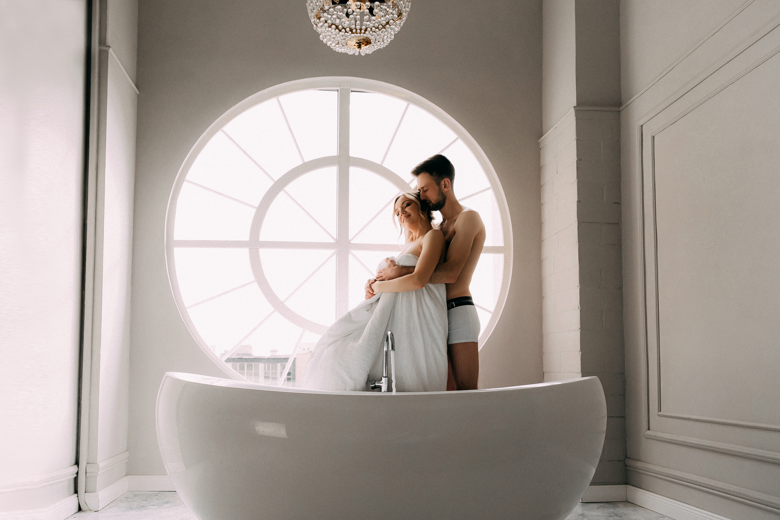 Tender and romantic shoot for a wonderful couple!. Wedding and family photographer