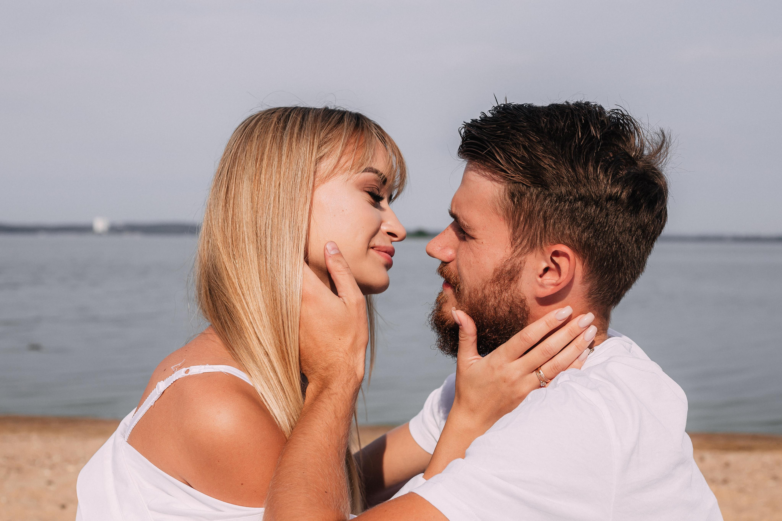 Love story at the Minsk Sea Katya and Pasha. Wedding and family photographer