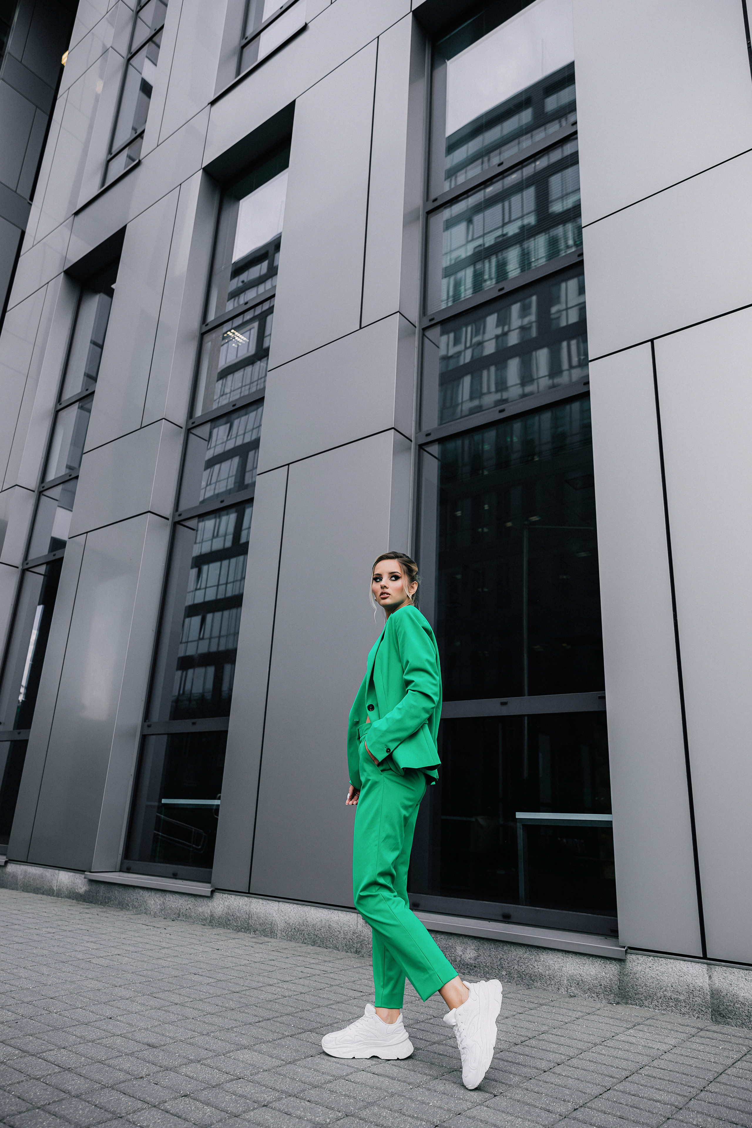 Kristine. Wedding and family photographer