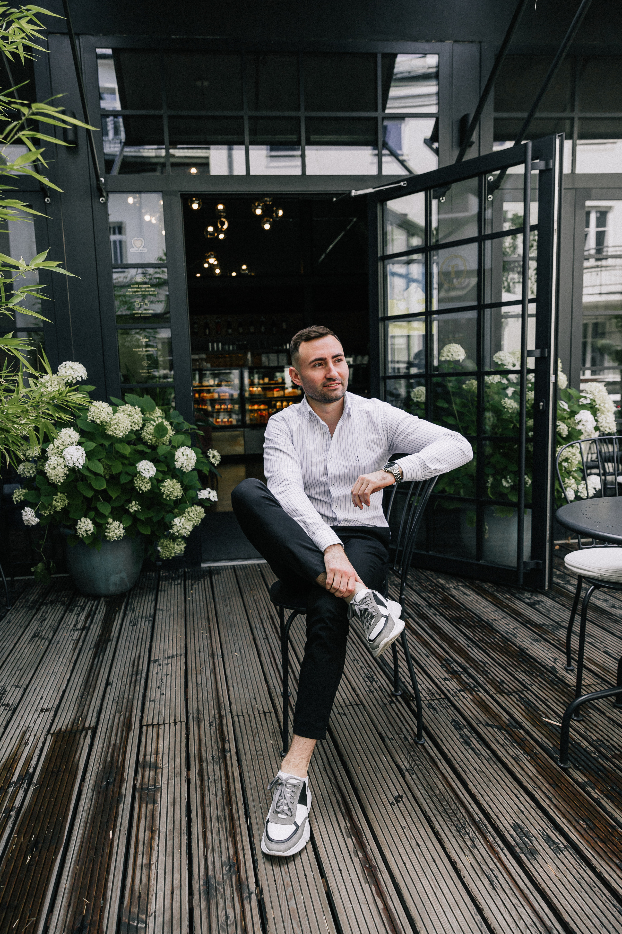 Aleks. Wedding and family photographer