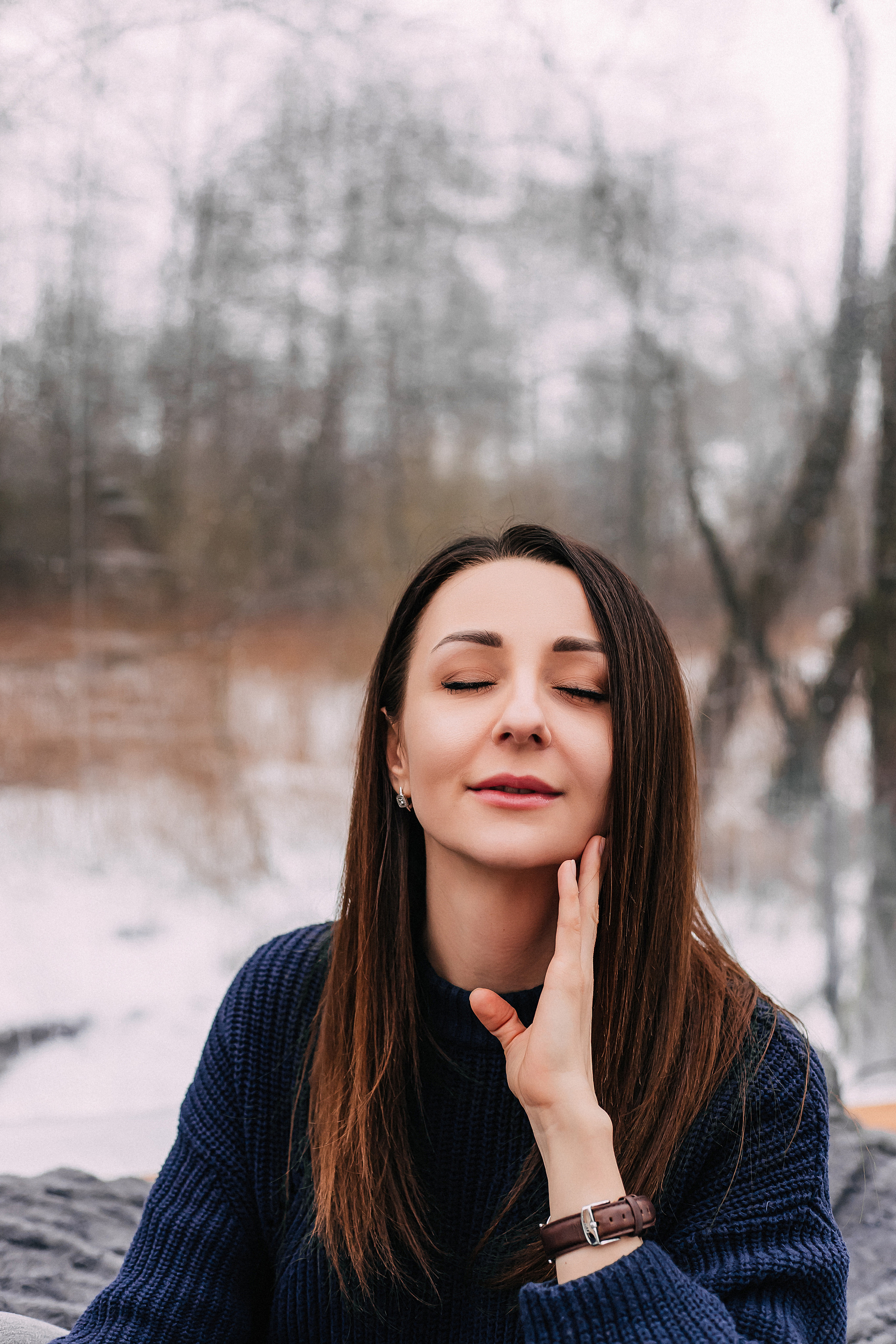 The winter story of Ira and Stas in an unusual hotel. Wedding and family photographer