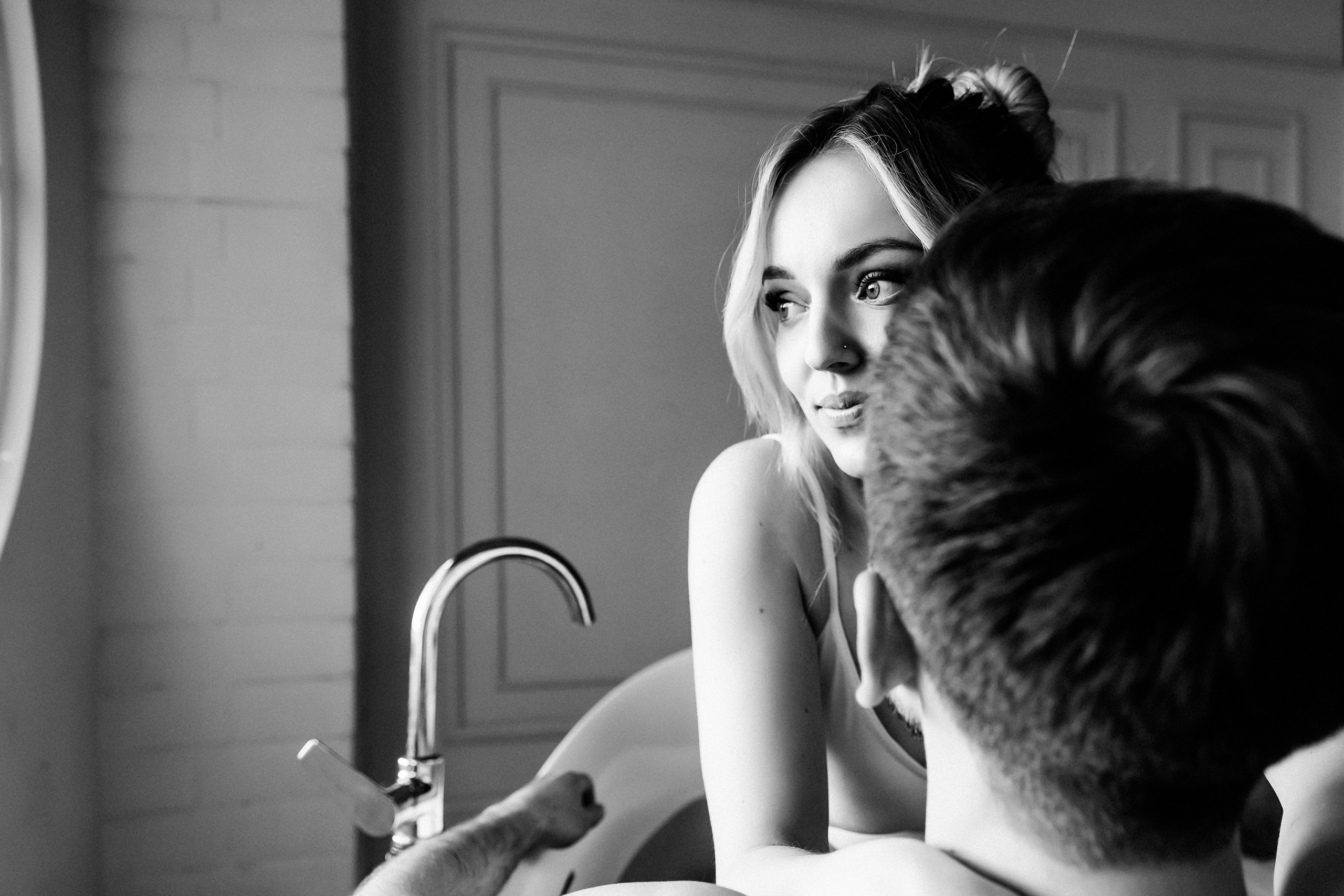 Tender and romantic shoot for a wonderful couple!. Wedding and family photographer