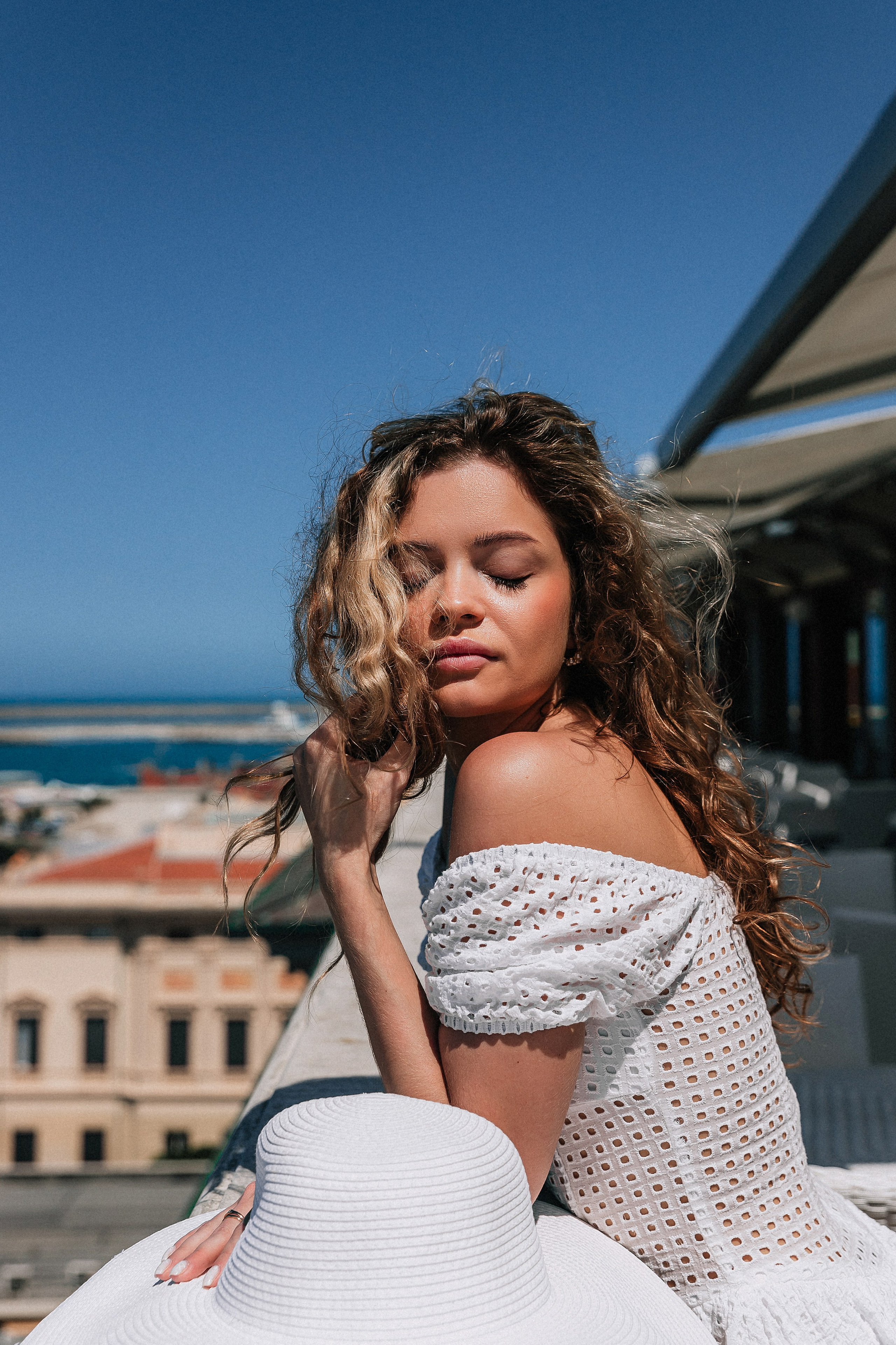 Vera. Wedding and family photographer