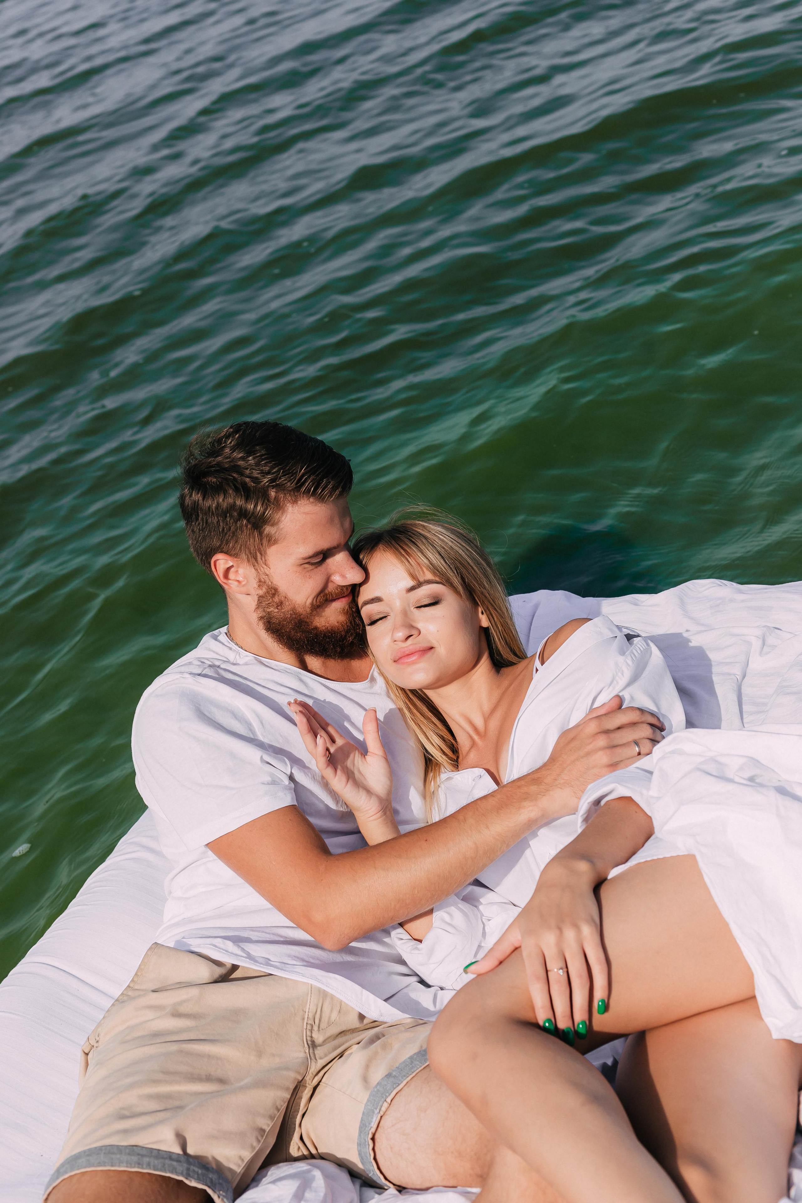 Love story at the Minsk Sea Katya and Pasha. Wedding and family photographer