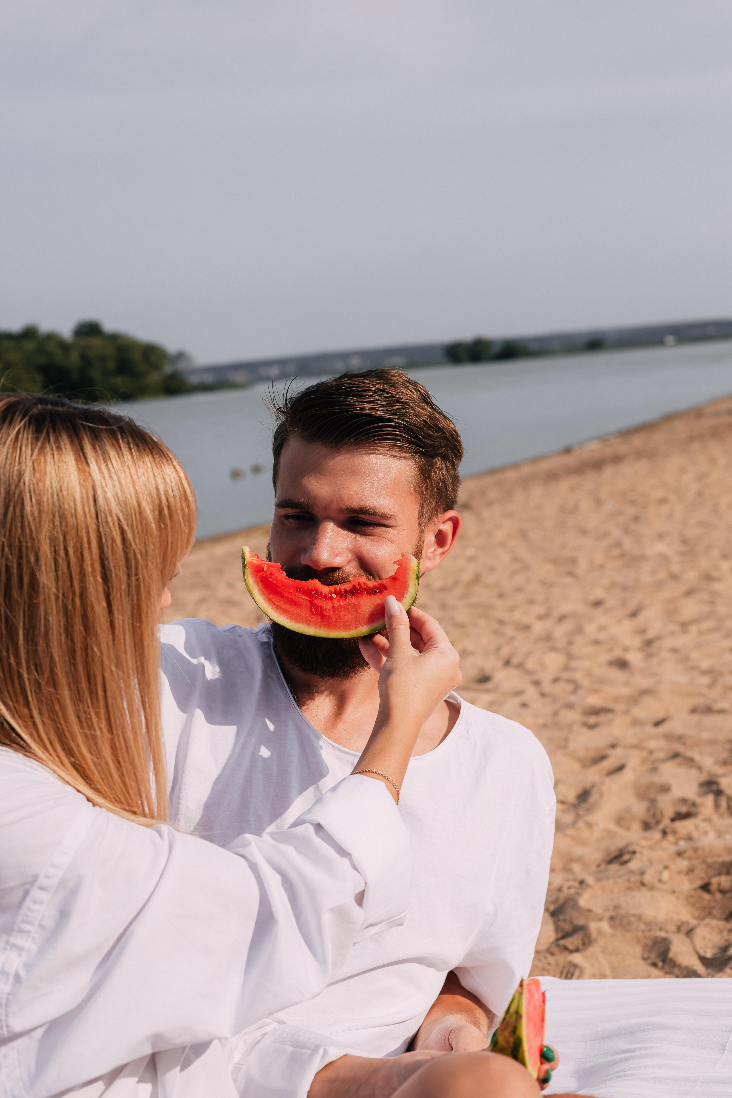 Love story at the Minsk Sea Katya and Pasha. Wedding and family photographer