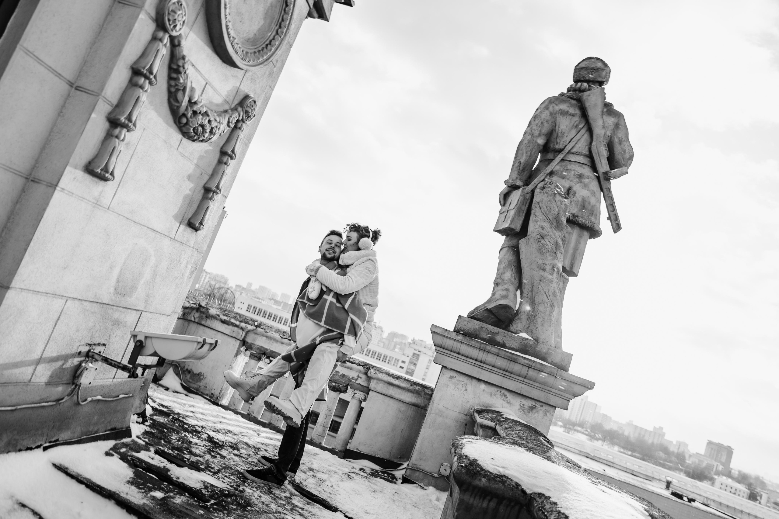 A winter fairy tale in the city center. Wedding and family photographer