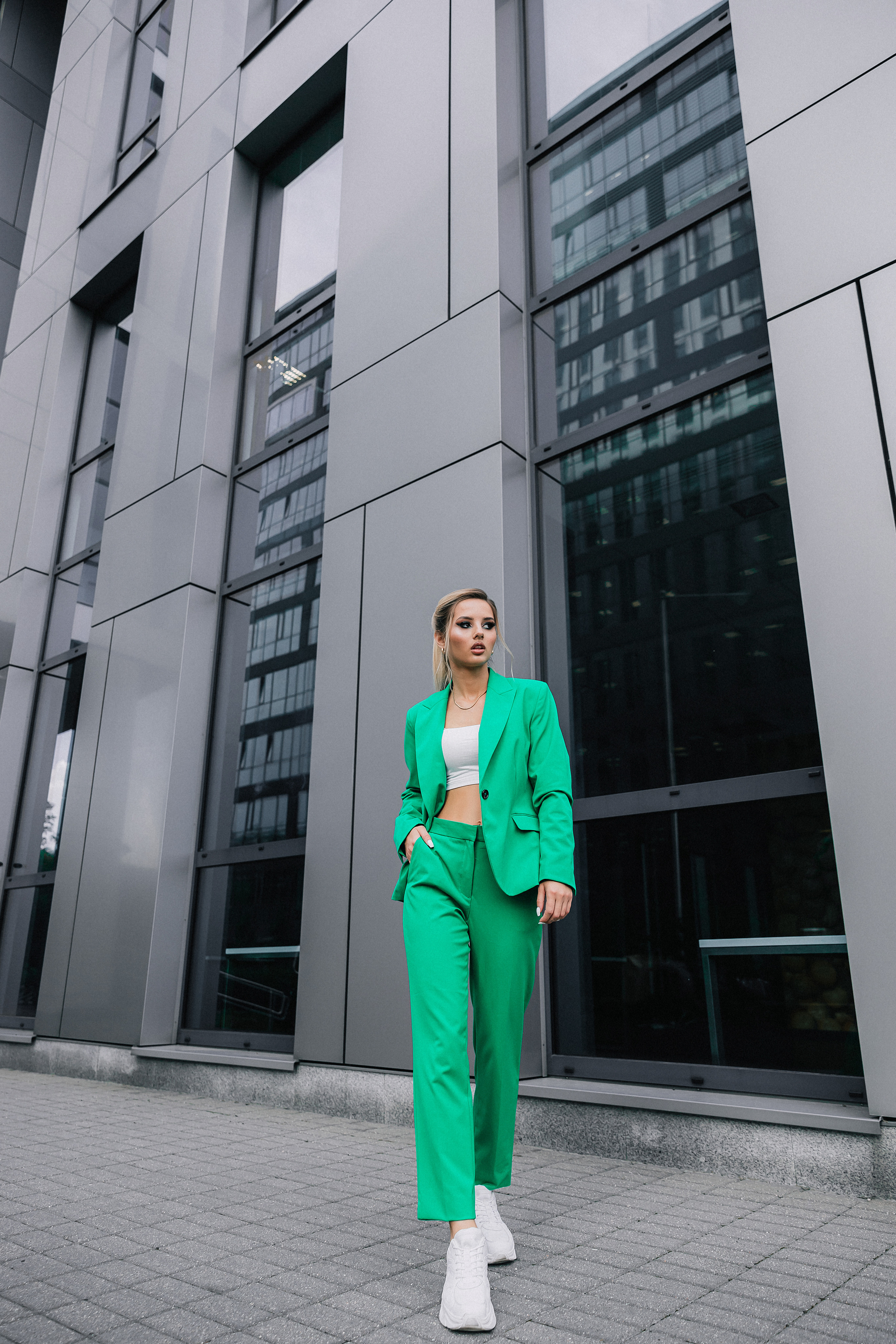 Kristine. Wedding and family photographer