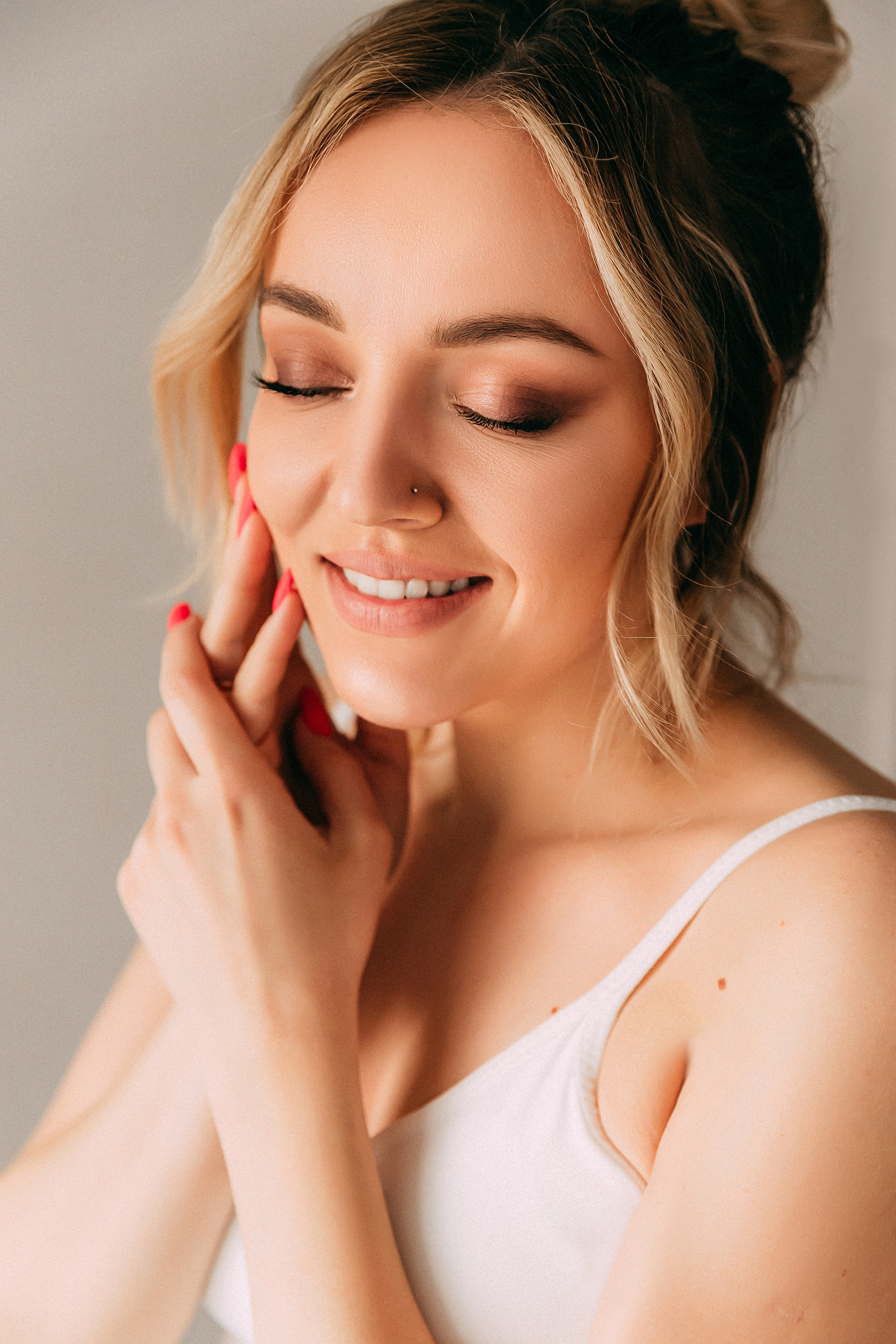 Tender and romantic shoot for a wonderful couple!. Wedding and family photographer