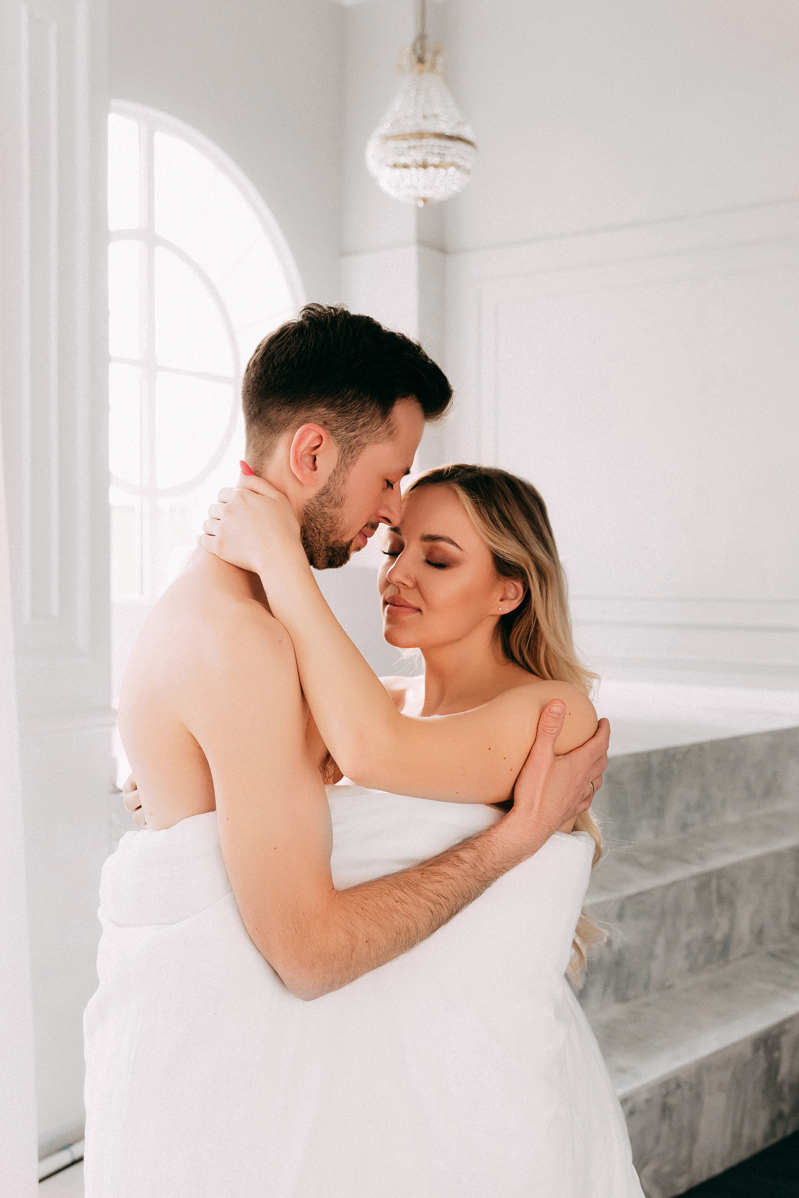 Tender and romantic shoot for a wonderful couple!. Wedding and family photographer