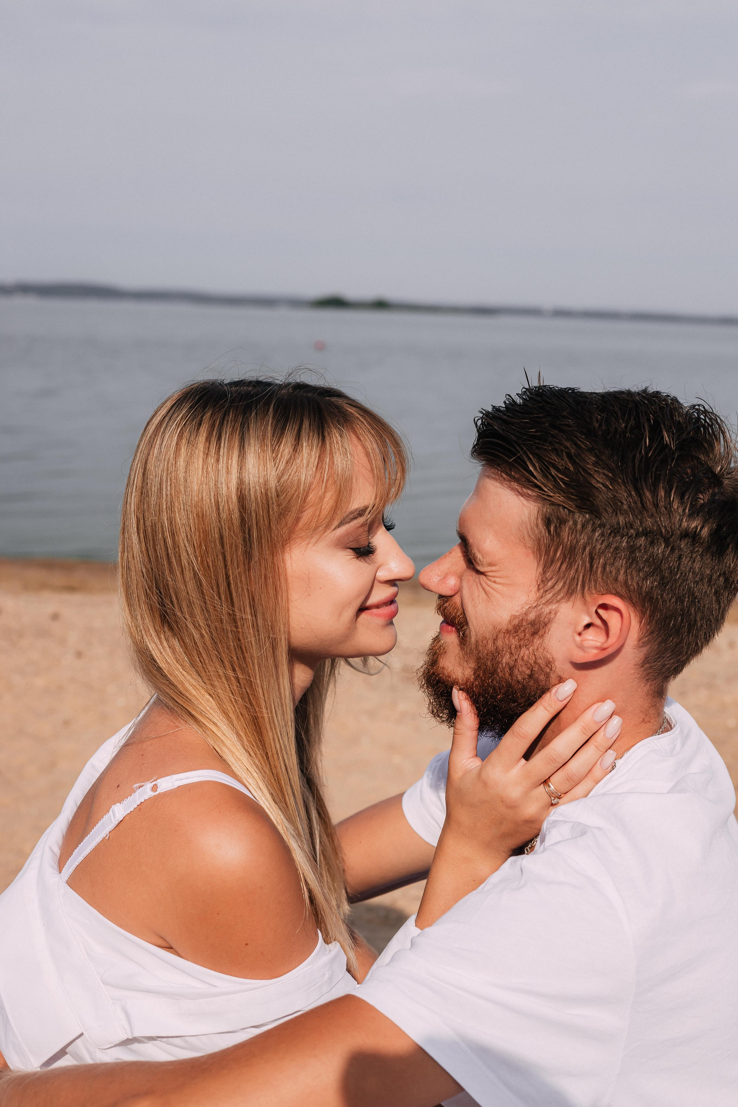 Love story at the Minsk Sea Katya and Pasha. Wedding and family photographer