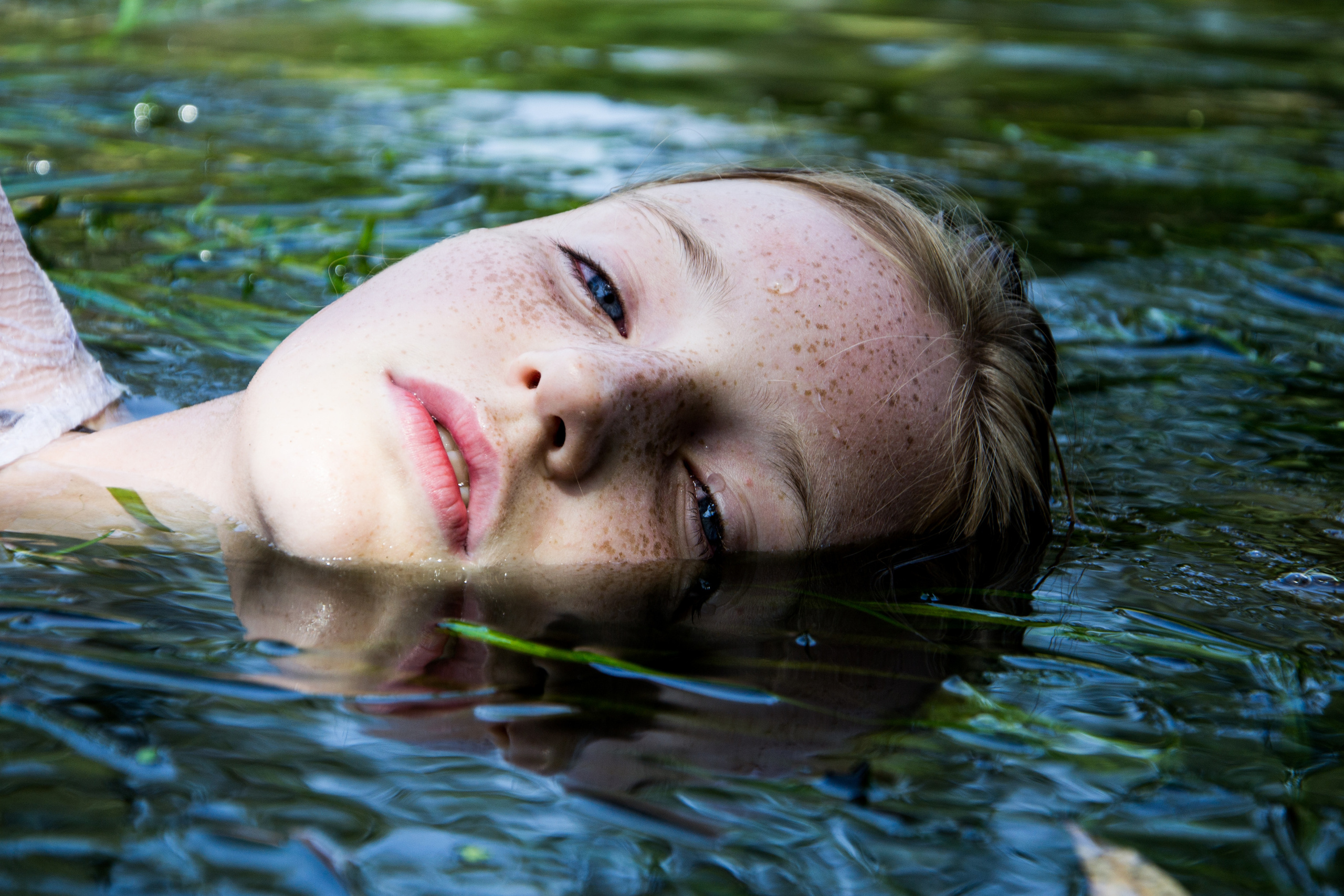 Women. My name is Irina I am a family and portrait photographer