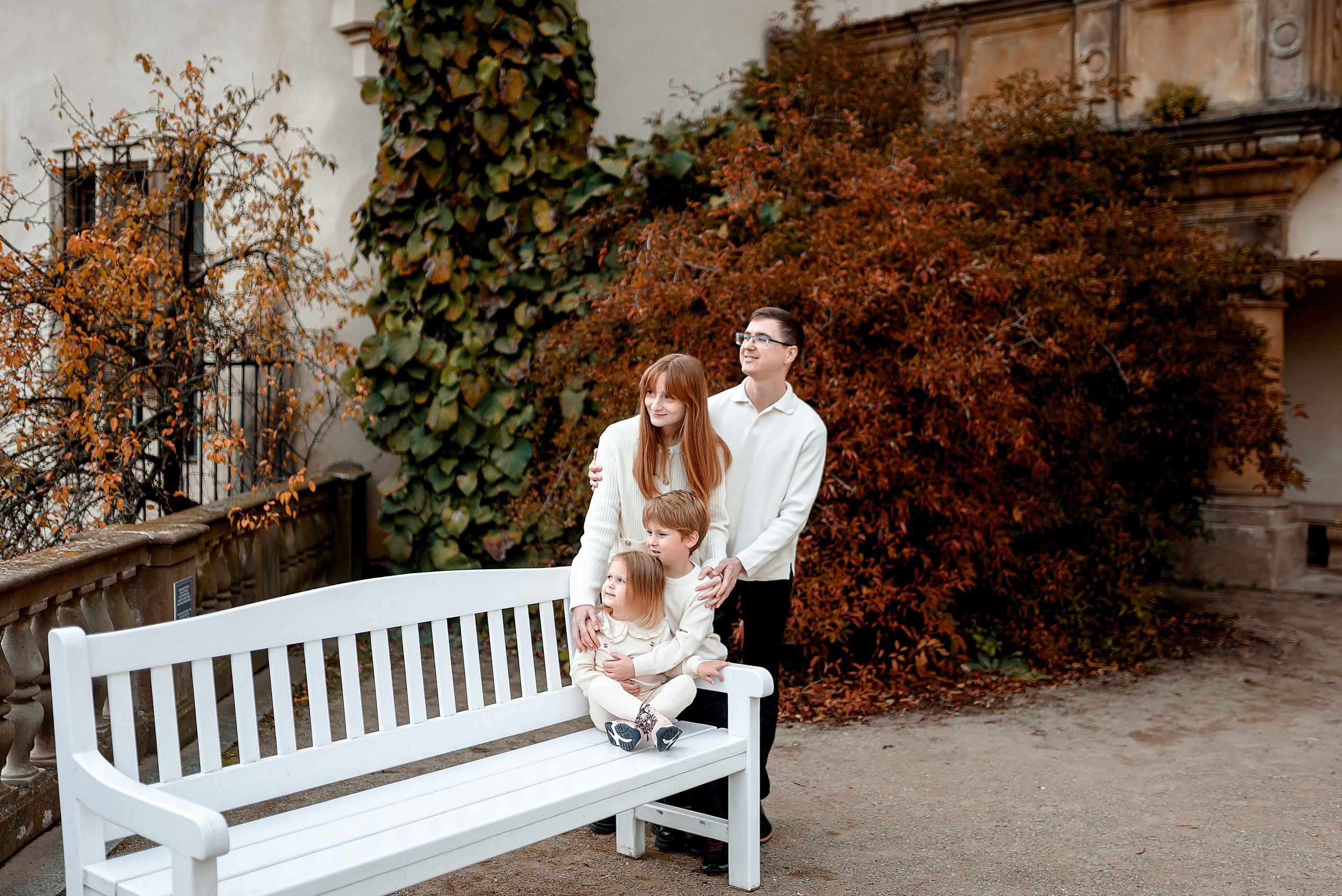 Autumn 2024. Wedding and family photographer