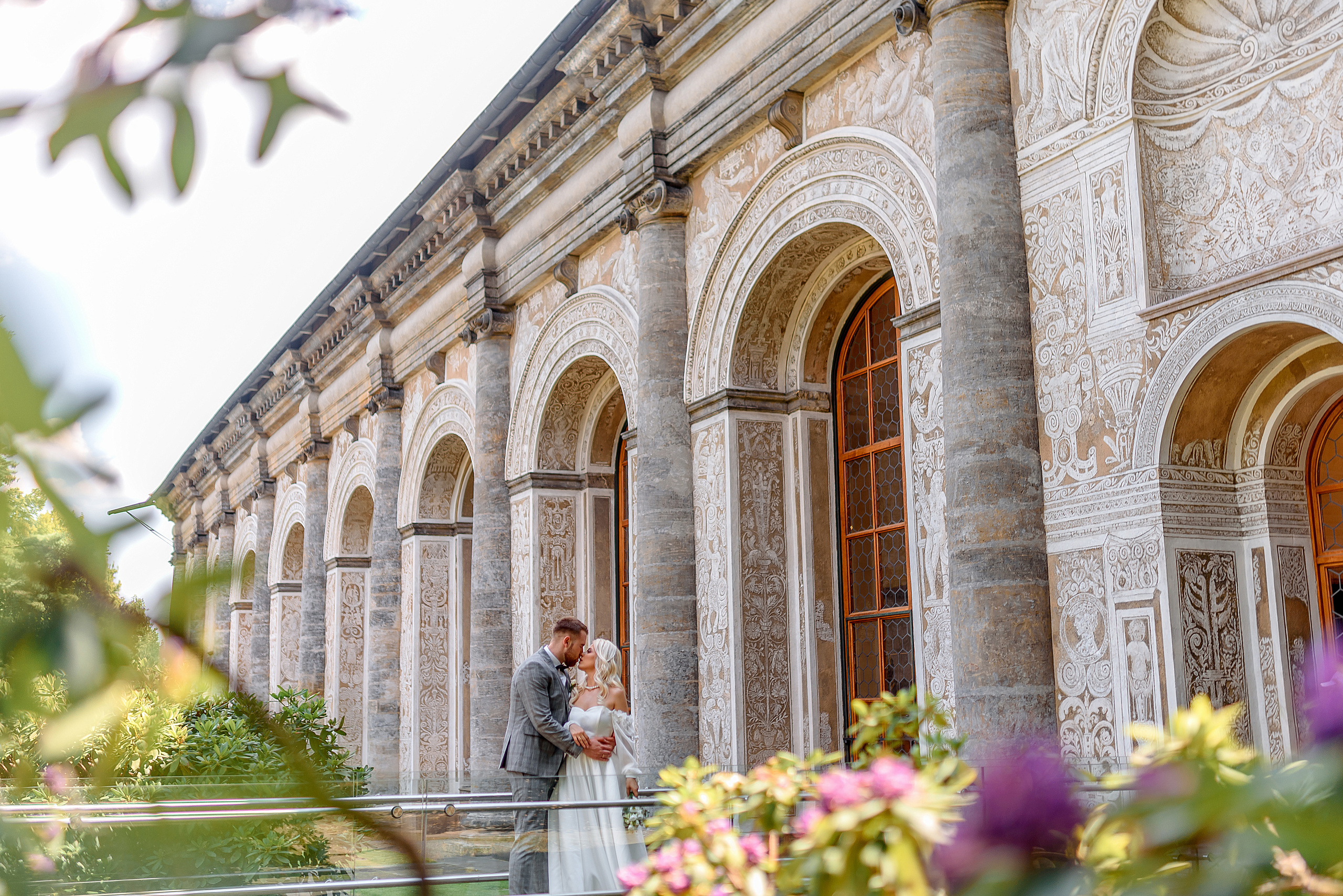 Queen garden. Wedding and family photographer