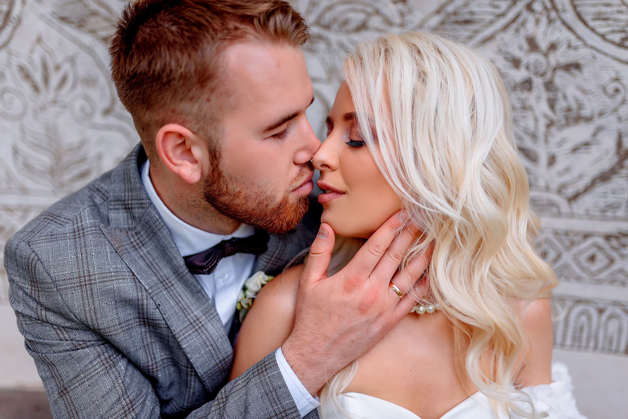 Queen garden. Wedding and family photographer