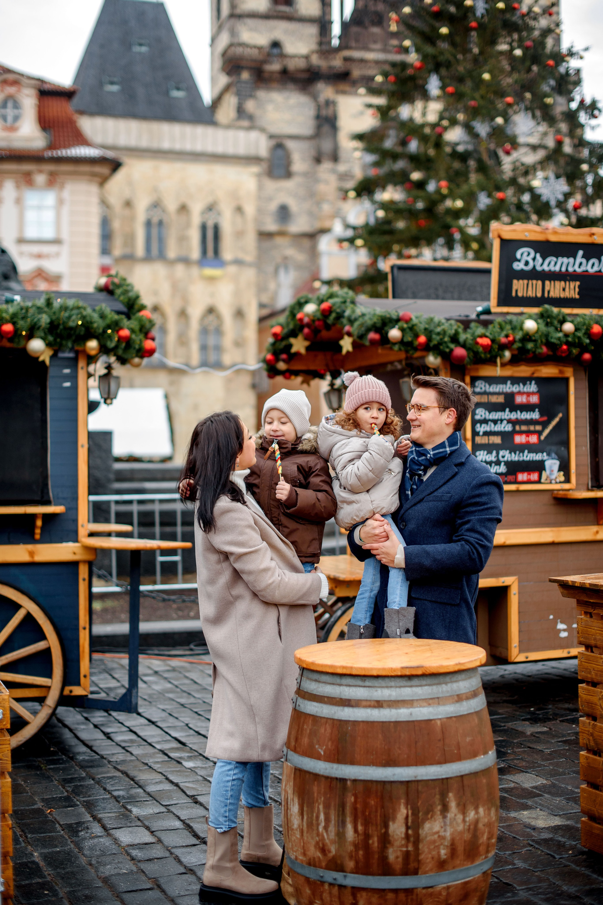 Christmas Prague 2024. Wedding and family photographer
