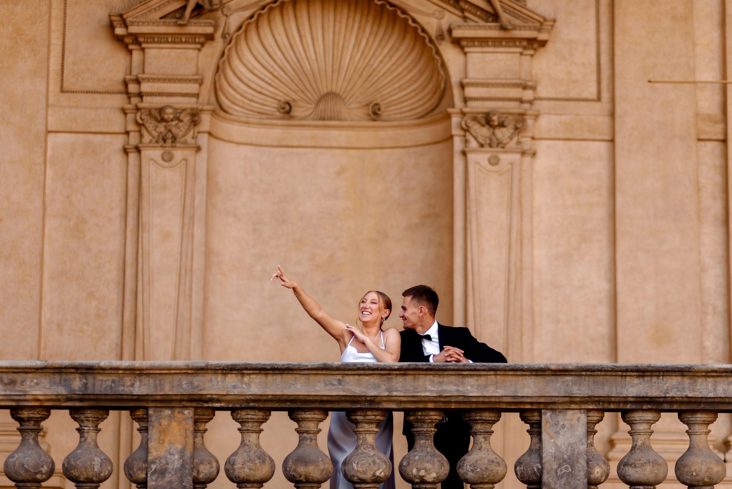 Valdštejnská zahrada. Wedding and family photographer